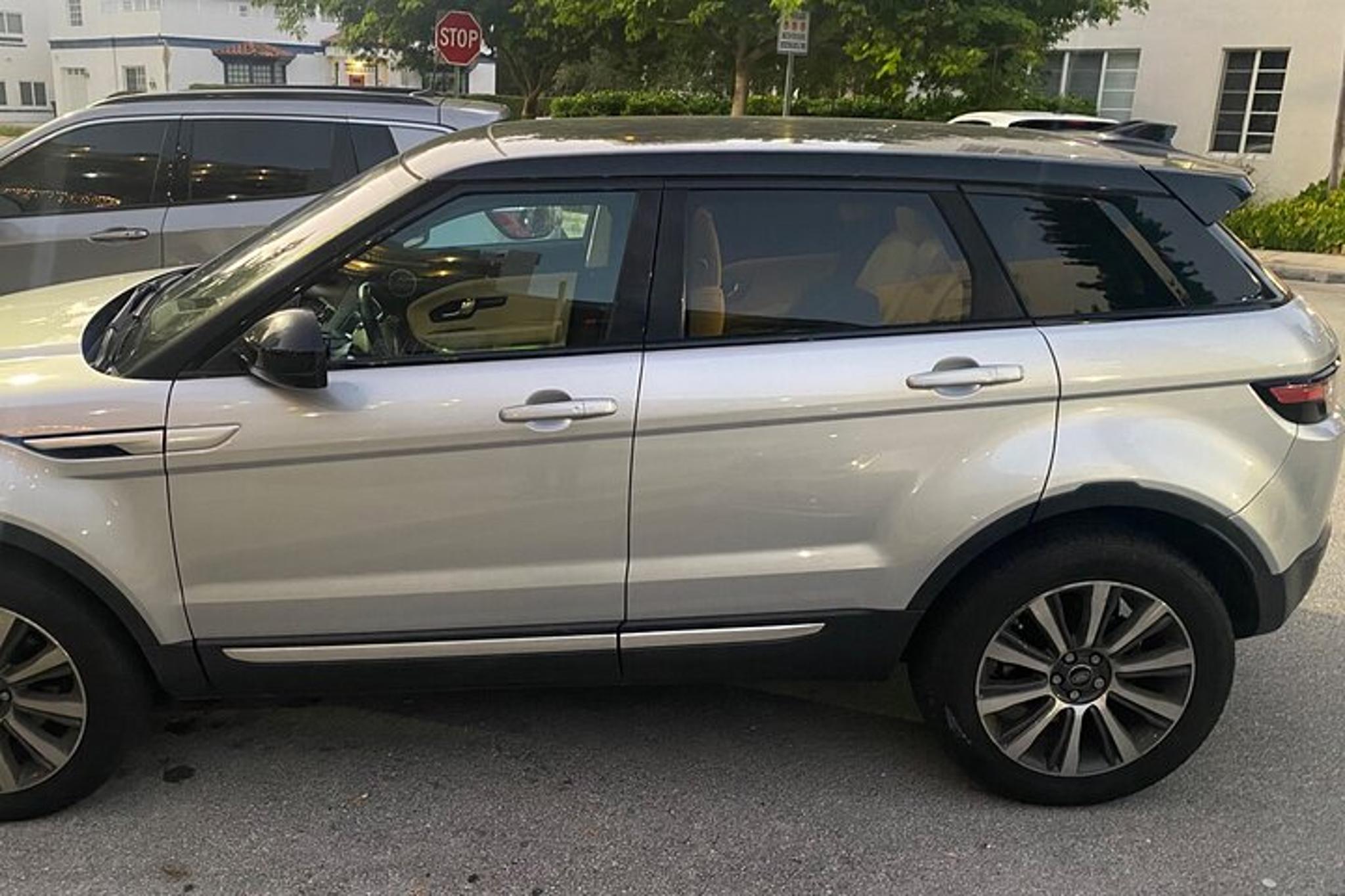 Oahu Snorkeling Tour at Hanauma Bay - Image 2