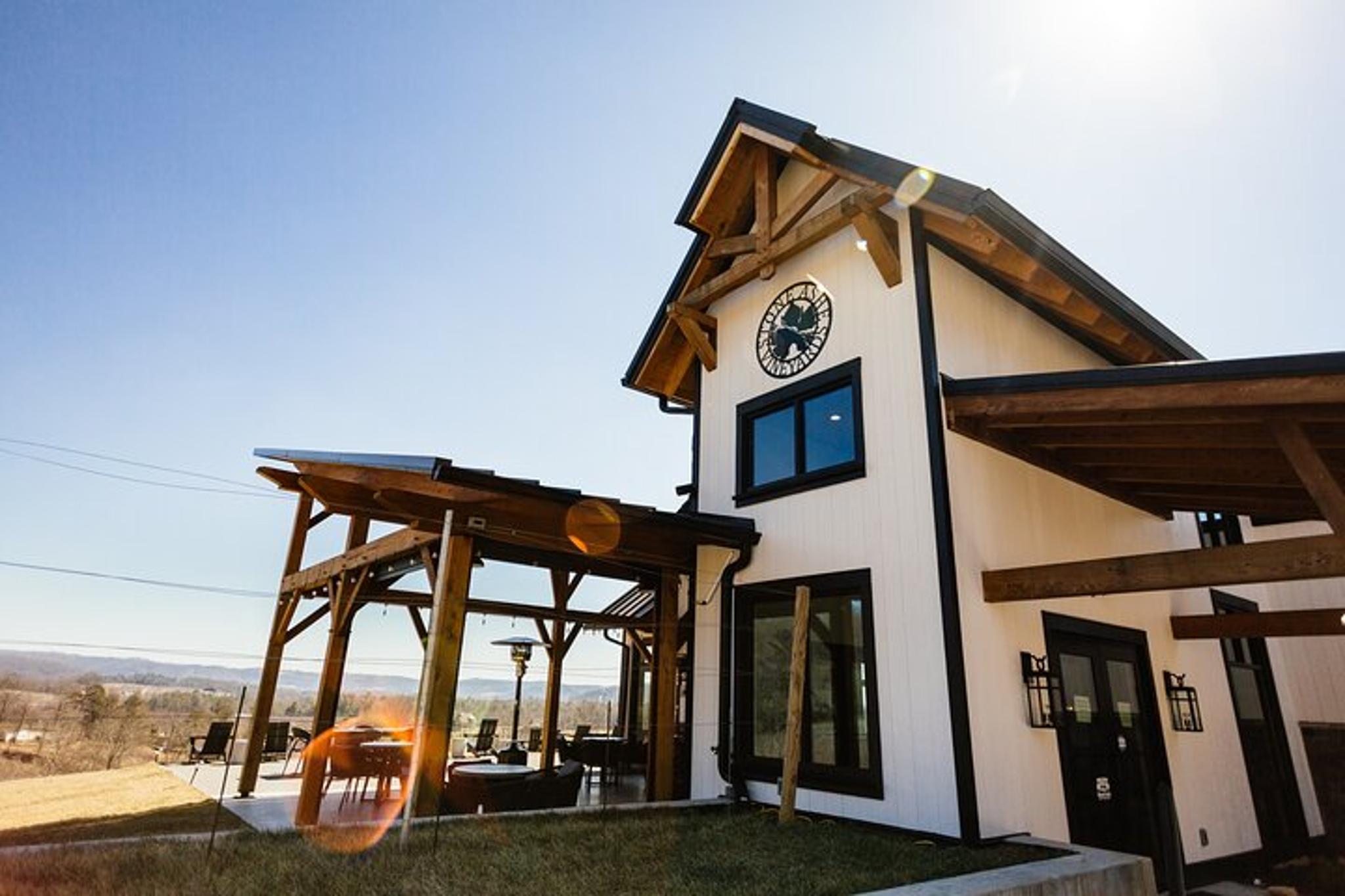 Western NC Vineyard Wine Tour - Image 2