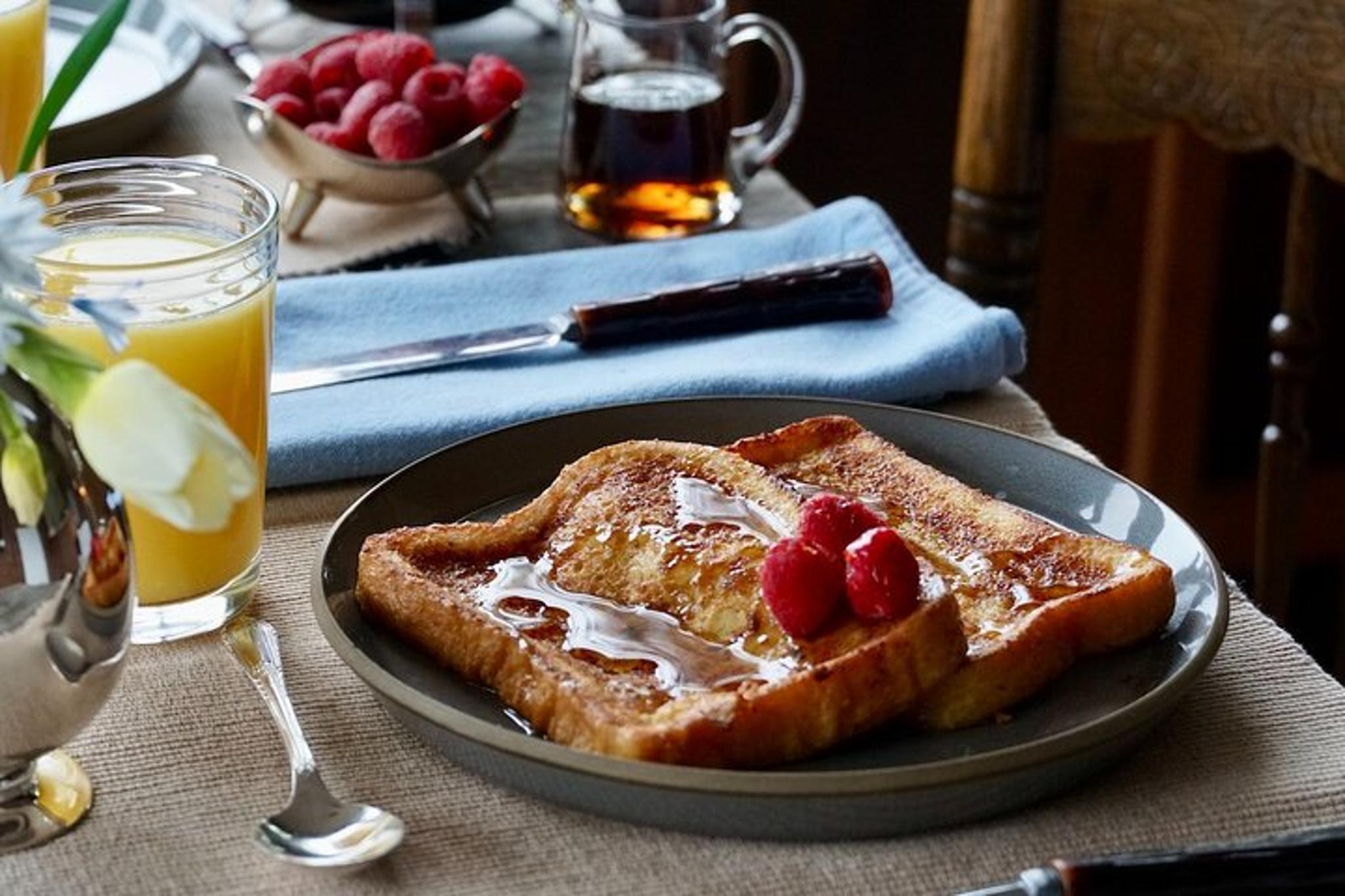 New Orleans French Quarter Tour with Breakfast - Image 2