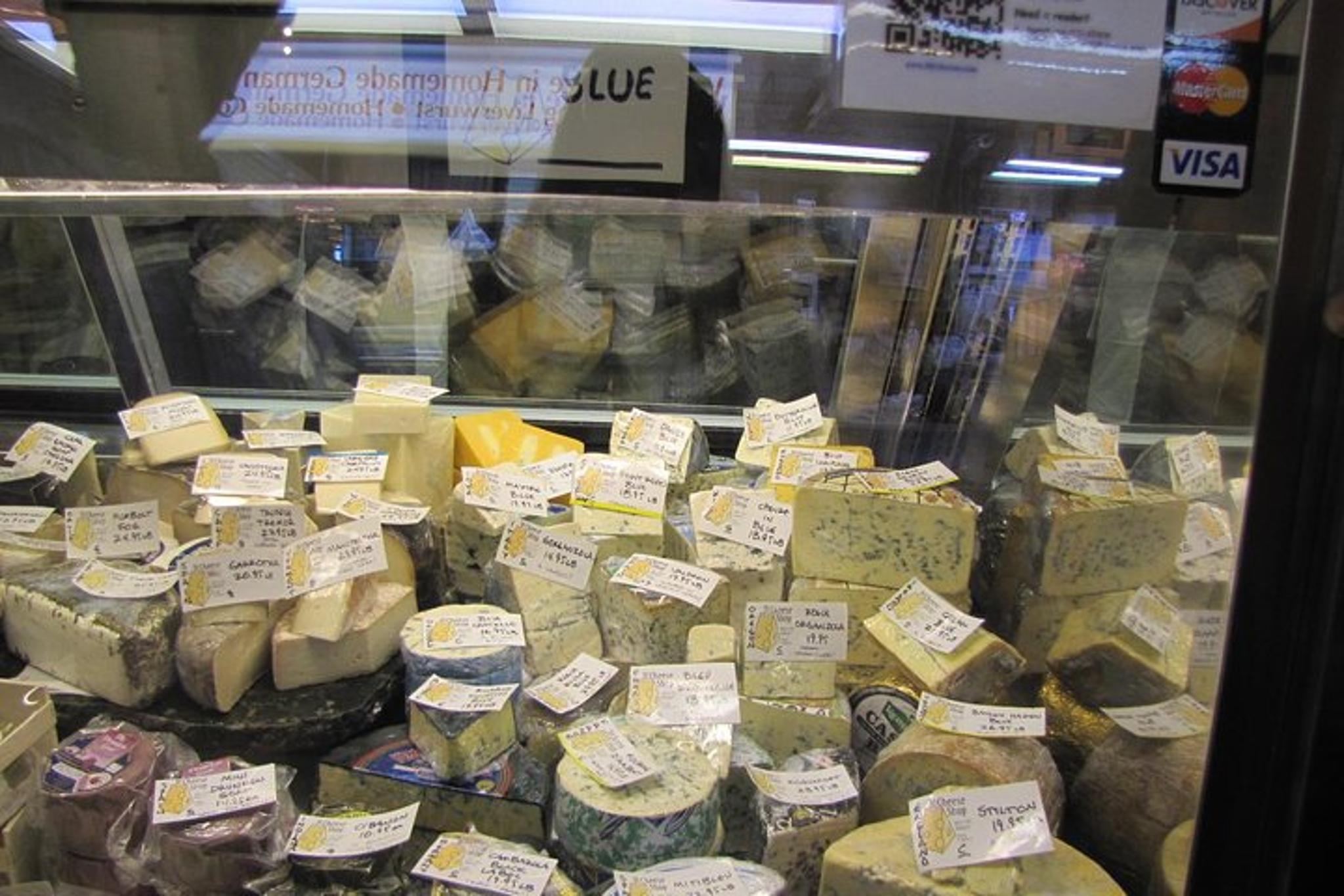 Cleveland Food Tour at West Side Market 2 hr - Image 2