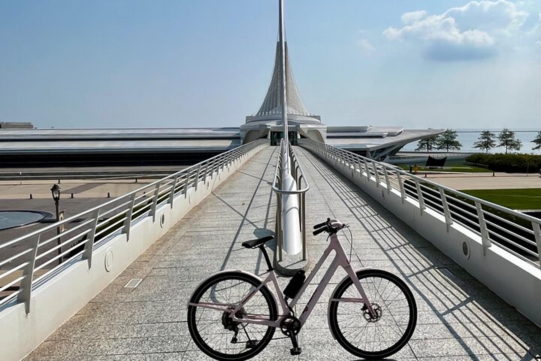 Milwaukee E-Bike Tour - Image 1