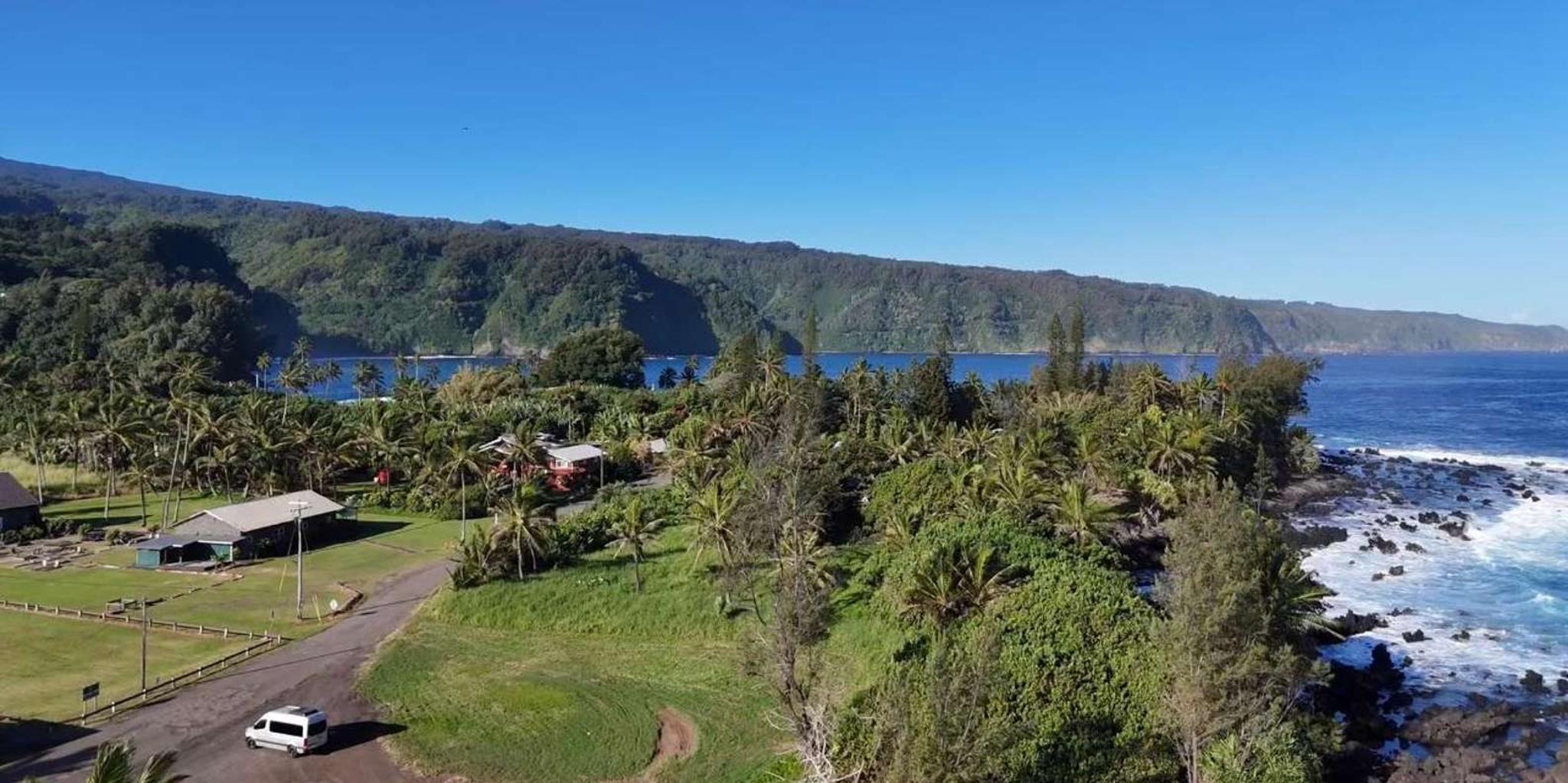 Maui Road to Hana Waterfalls Tour - Image 5