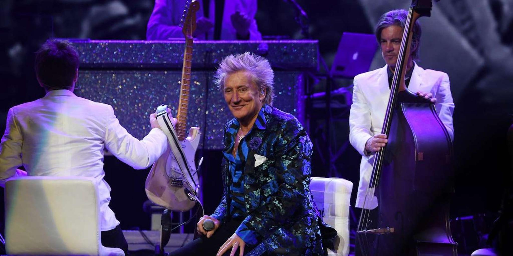 Las Vegas Rod Stewart Concert at the Colosseum 1.5 hr - Image 3