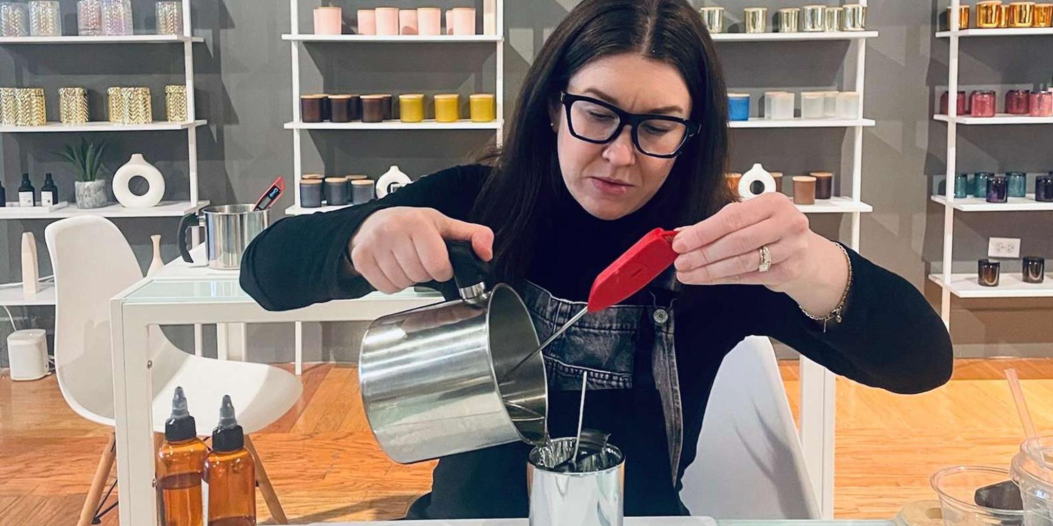 Chicago Candle Making Class Downtown - Image 3