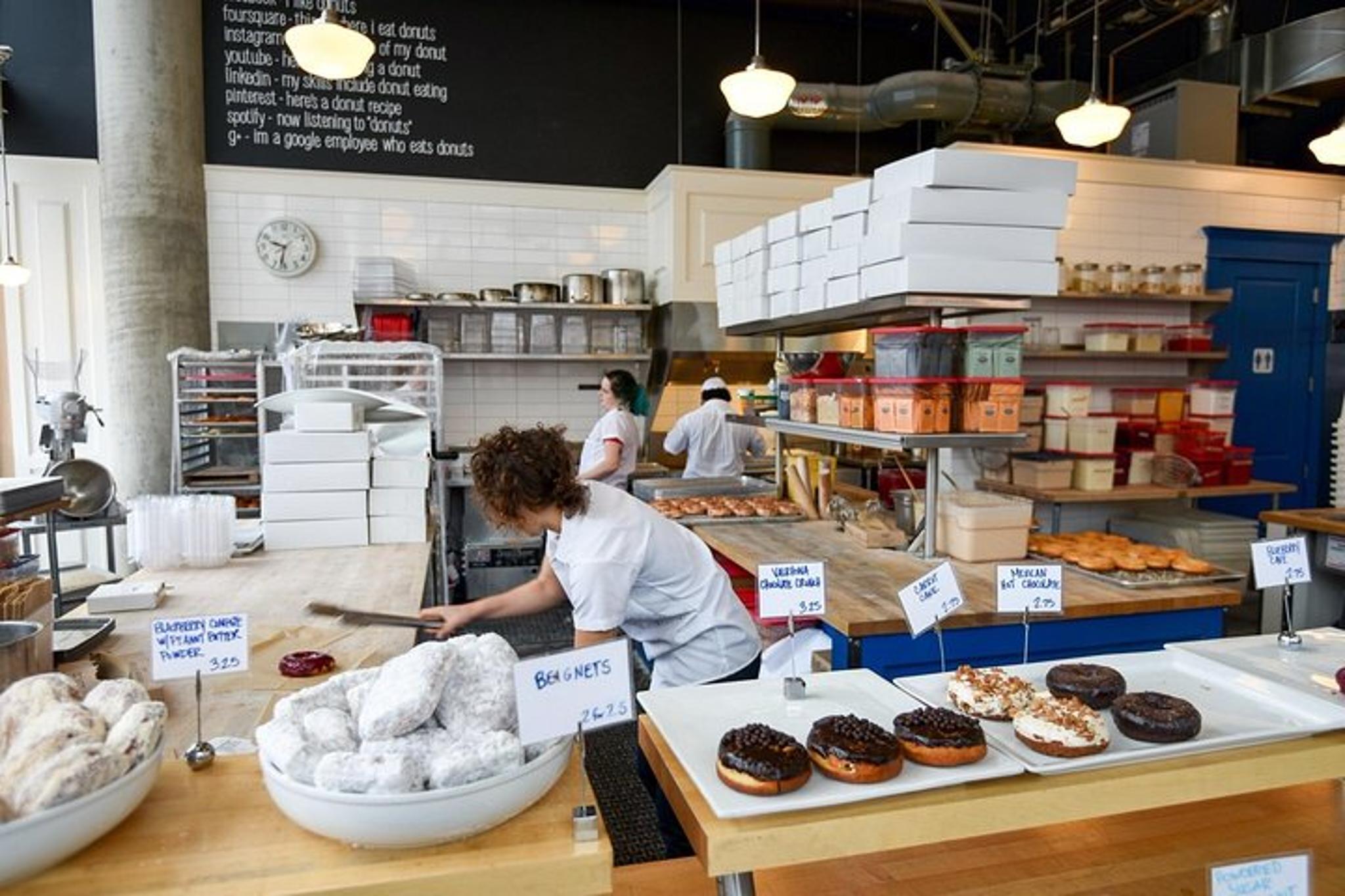 Portland City Tour: Small-Group Sightseeing - Image 2