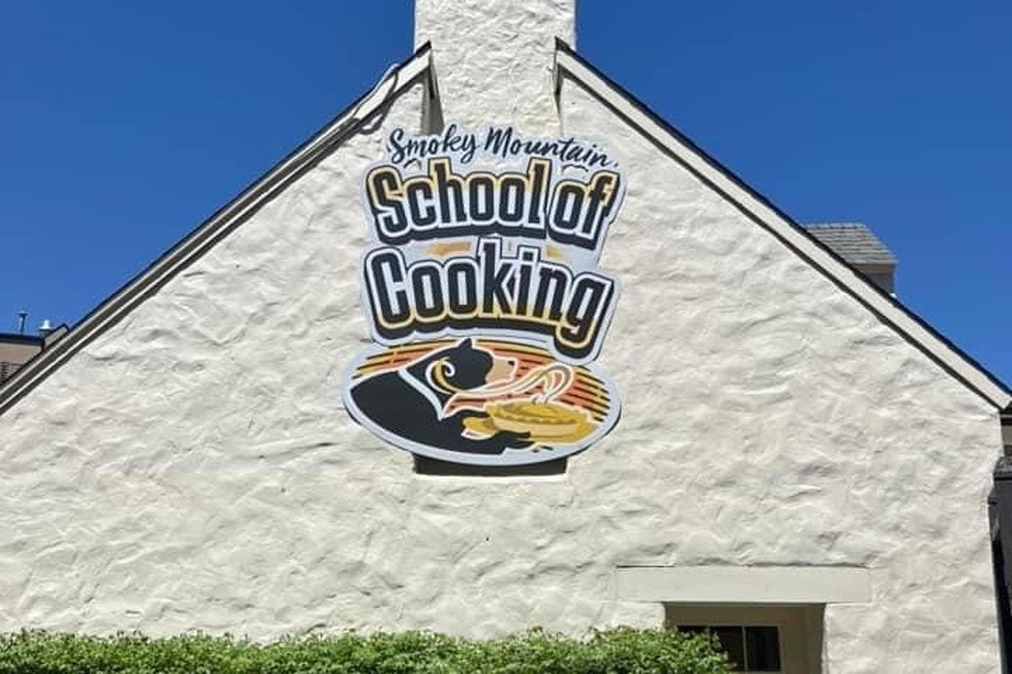 Gatlinburg Walking Food Tour - Image 3