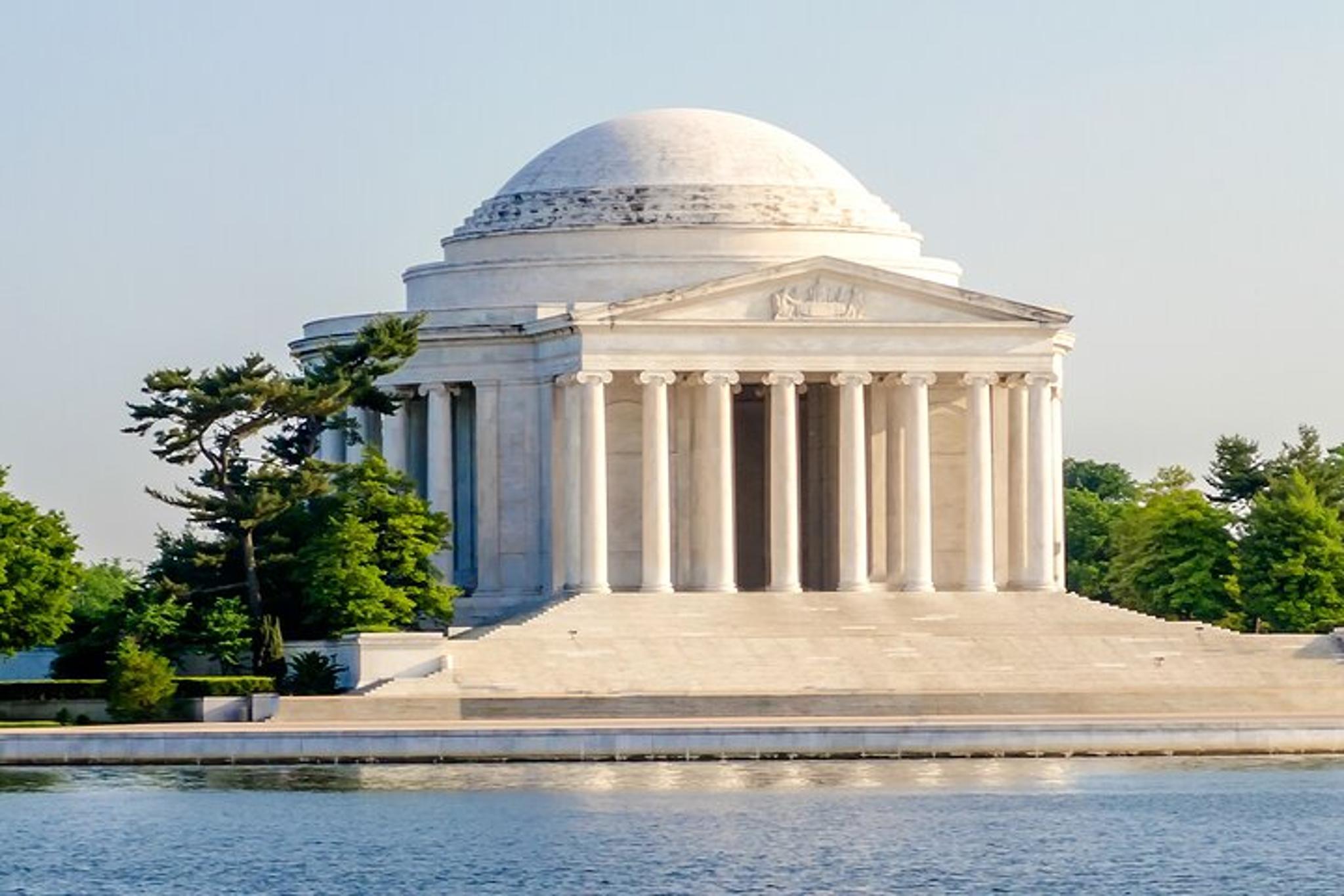 Washington D.C. Walking Tour of Jefferson, FDR, and MLK Memorials - Image 4