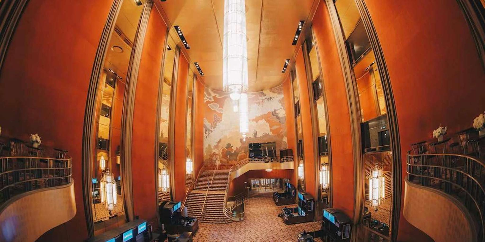 New York Radio City Music Hall Tour - Image 2