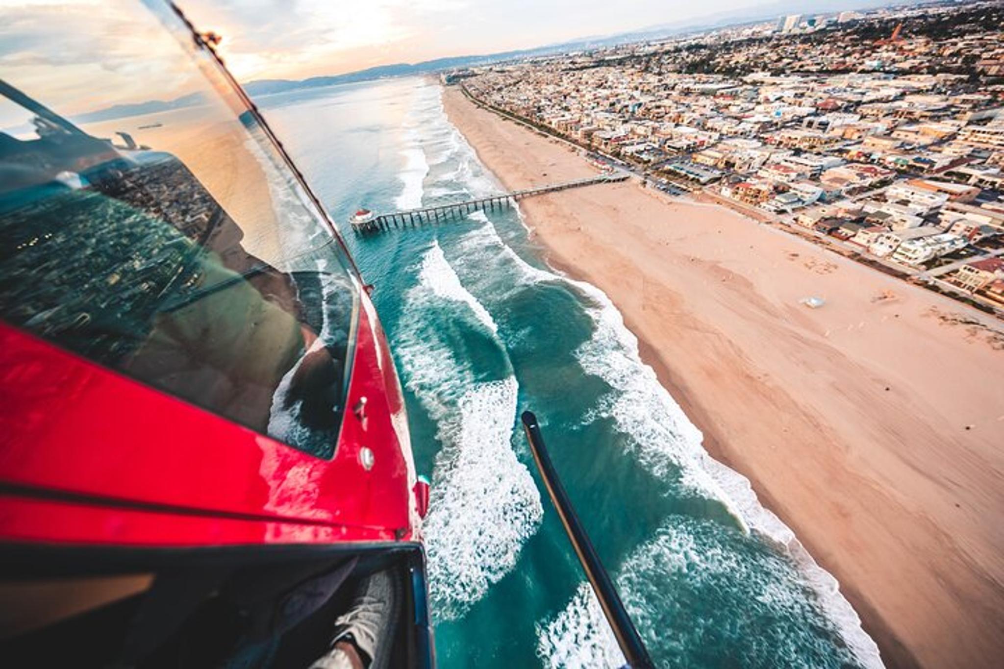Los Angeles Doors-Off Helicopter Photography Tour 1 hr