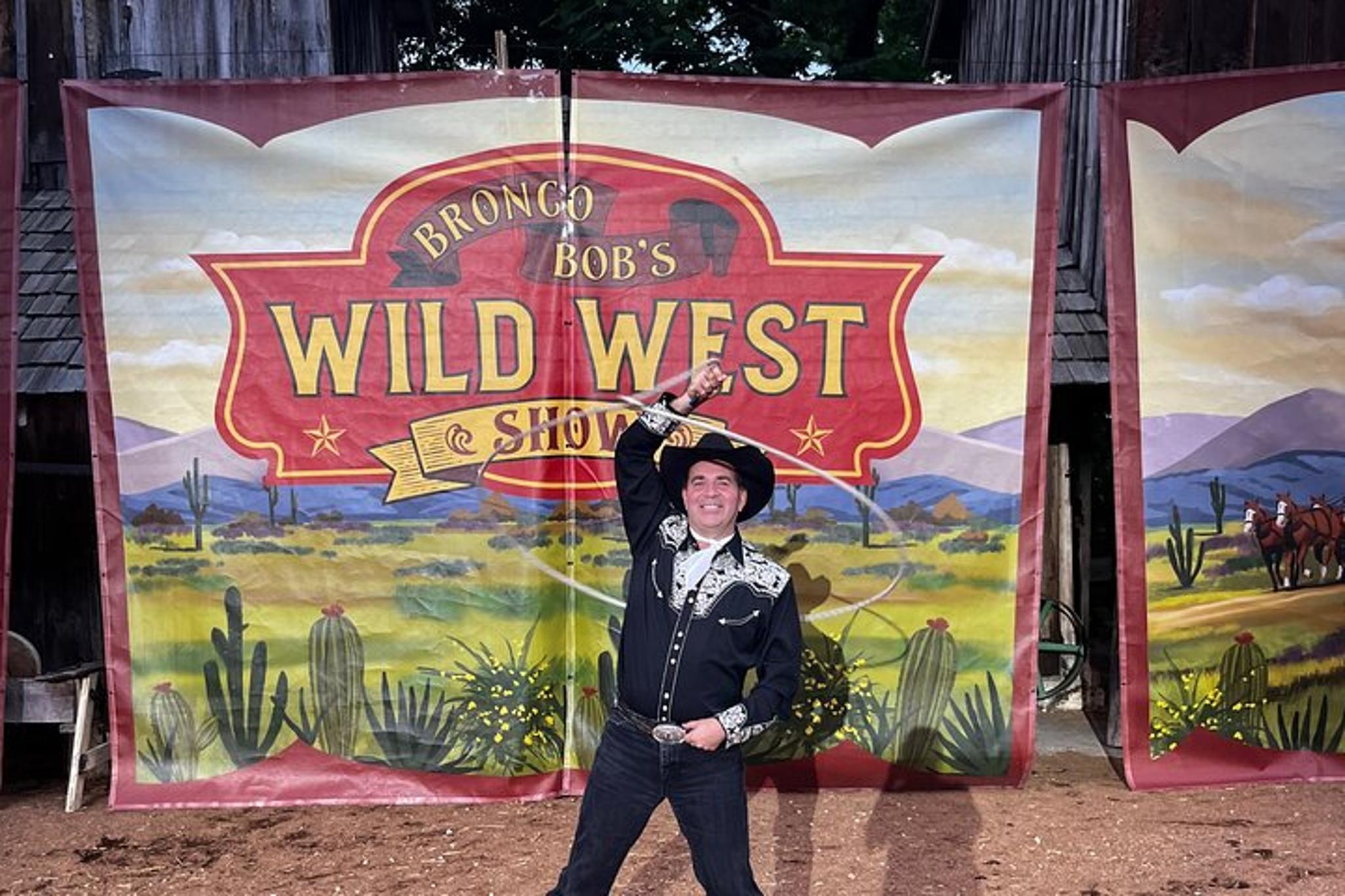 Branson Wild West Showdown - Image 2
