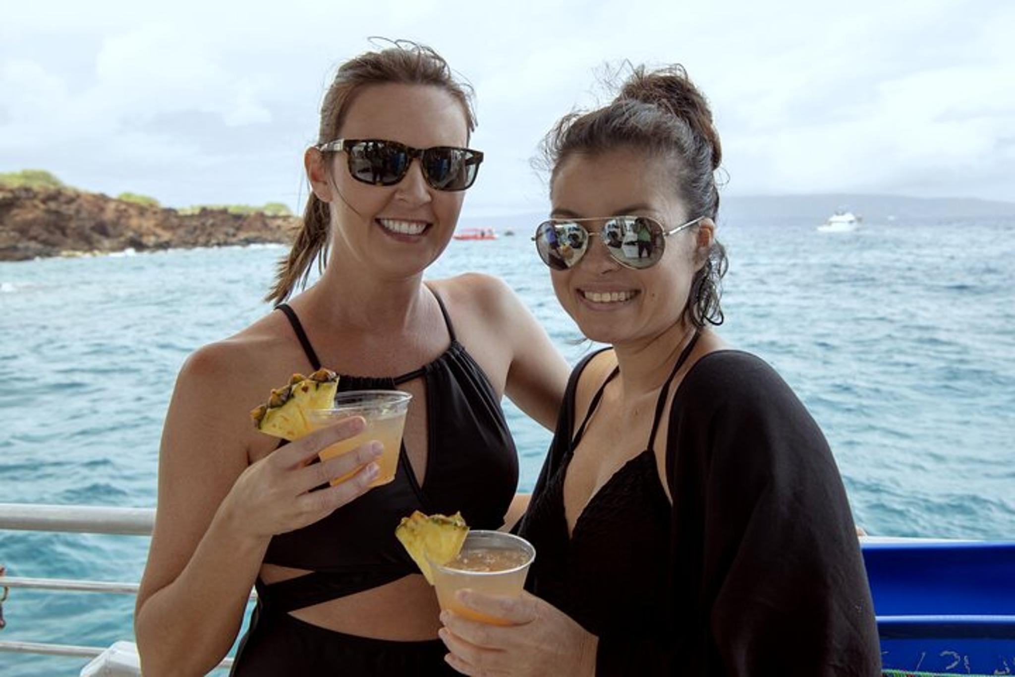Maui Snorkel Tour: Molokini Crater and Turtle Stop - Image 3