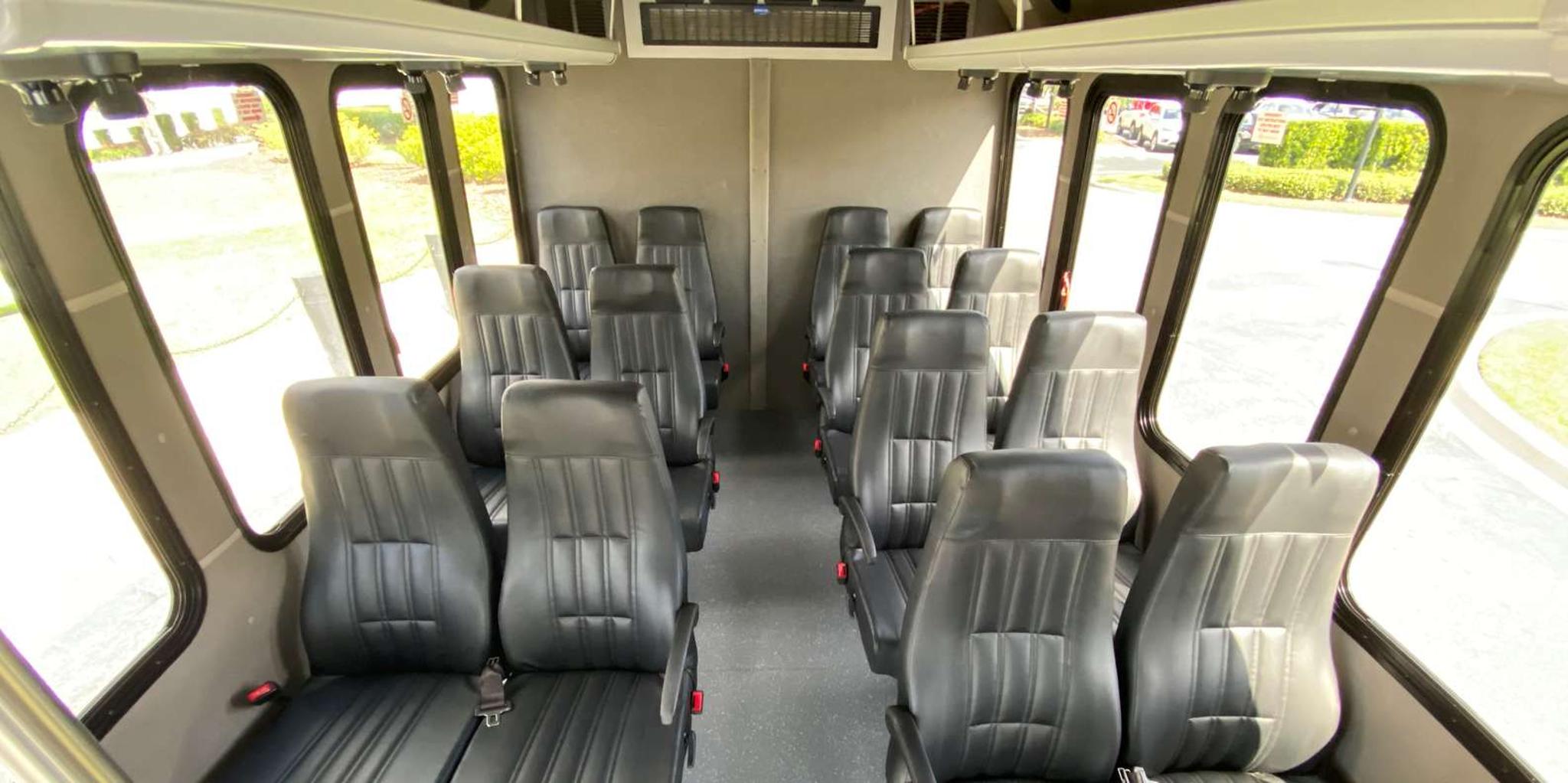 Orlando Shuttle Service to Disney Hotels - Image 4