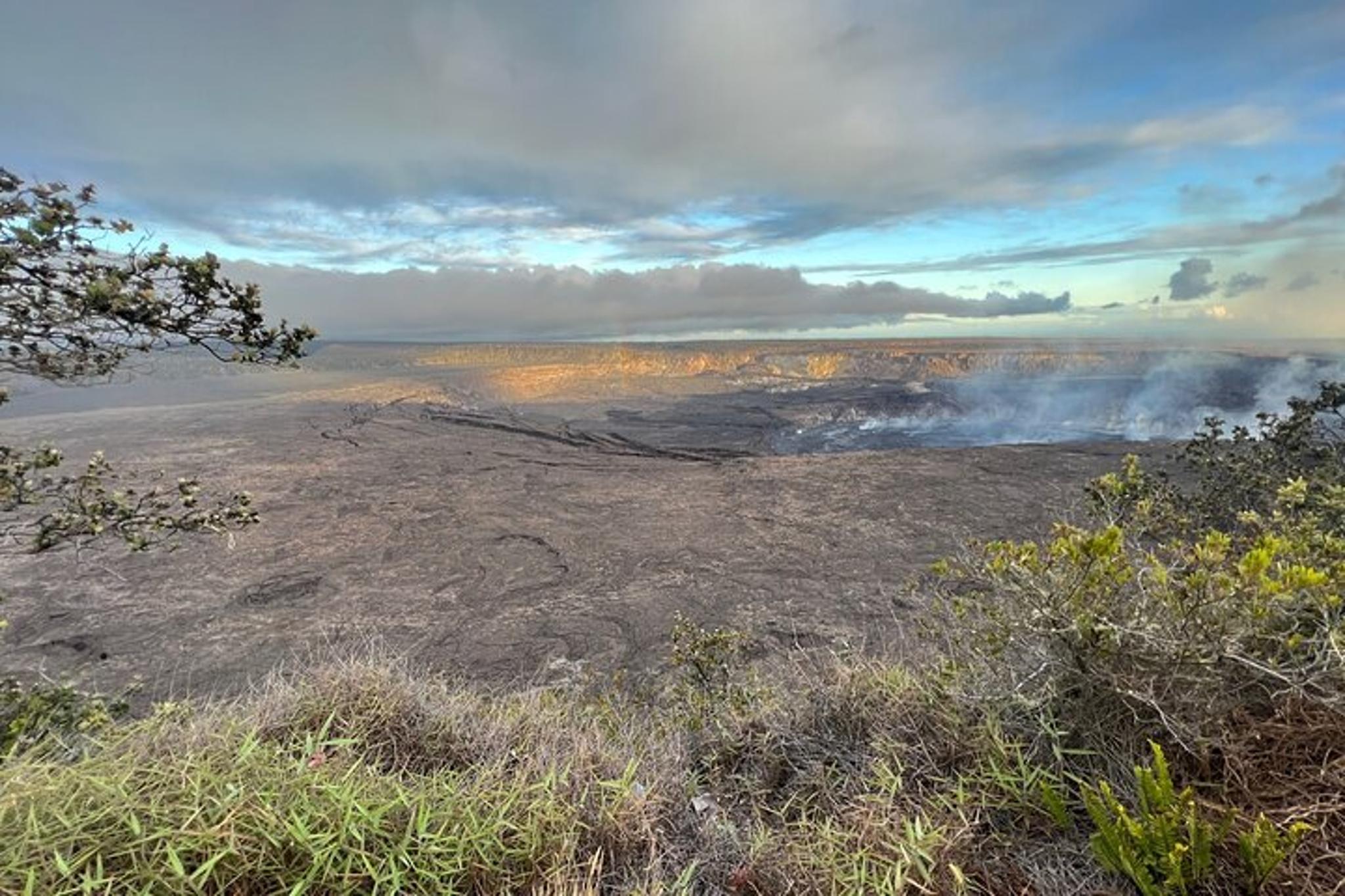 Big Island Volcano, Waterfalls & Coffee Tour - Image 4