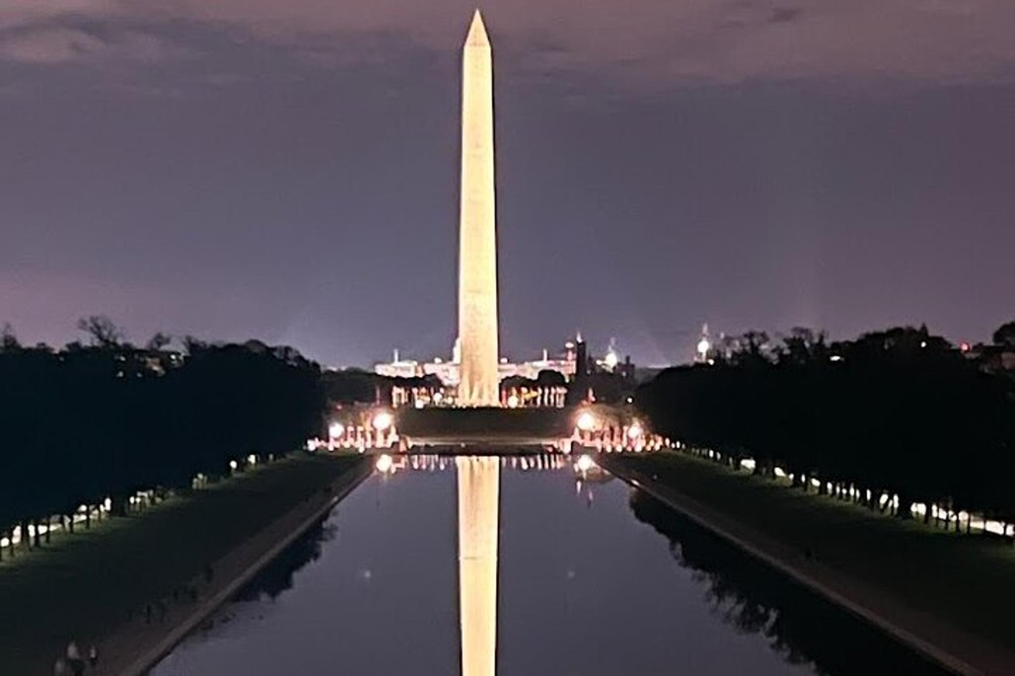 Washington DC Monumental Moonlight Tour - Image 2