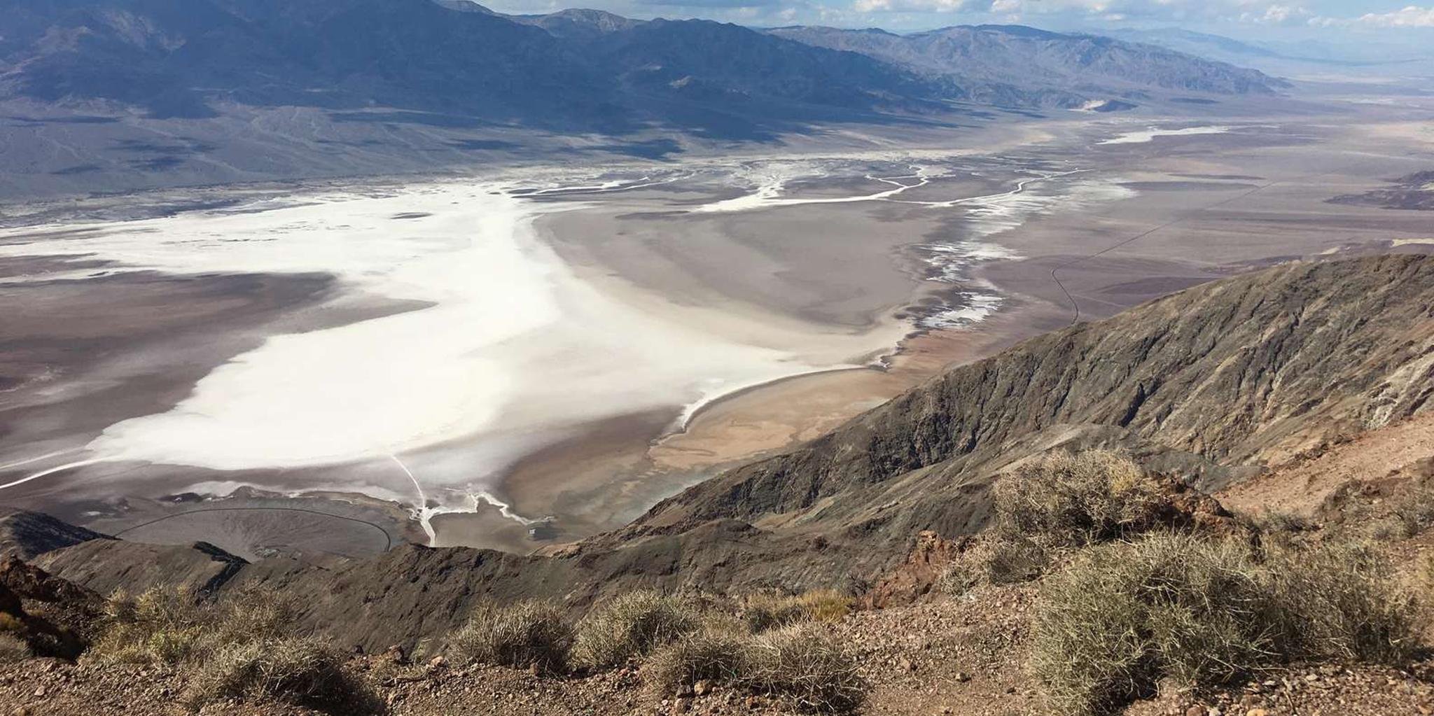 Las Vegas Death Valley Guided Tour - Image 2