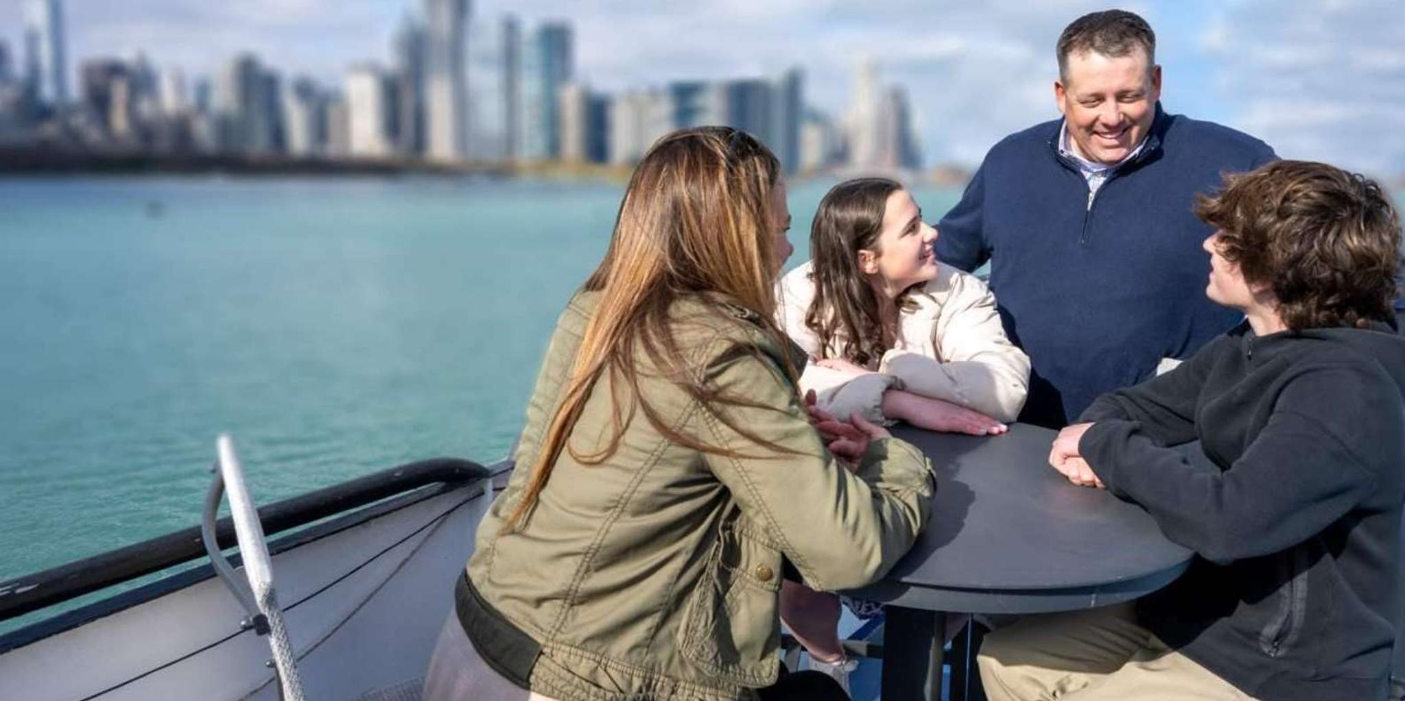 Chicago Lake Michigan Thanksgiving Lunch Cruise - Image 3