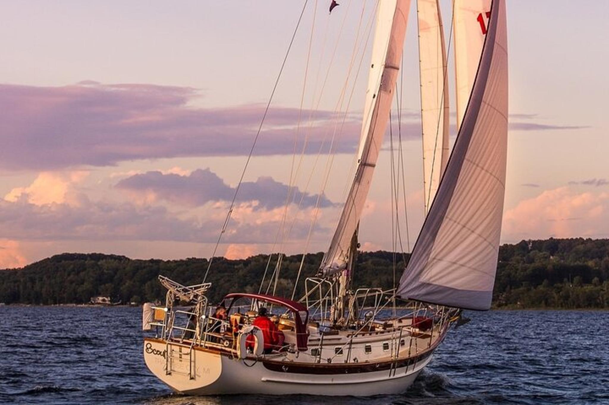 Grand Traverse Bay Private Sailing Experience - Image 3