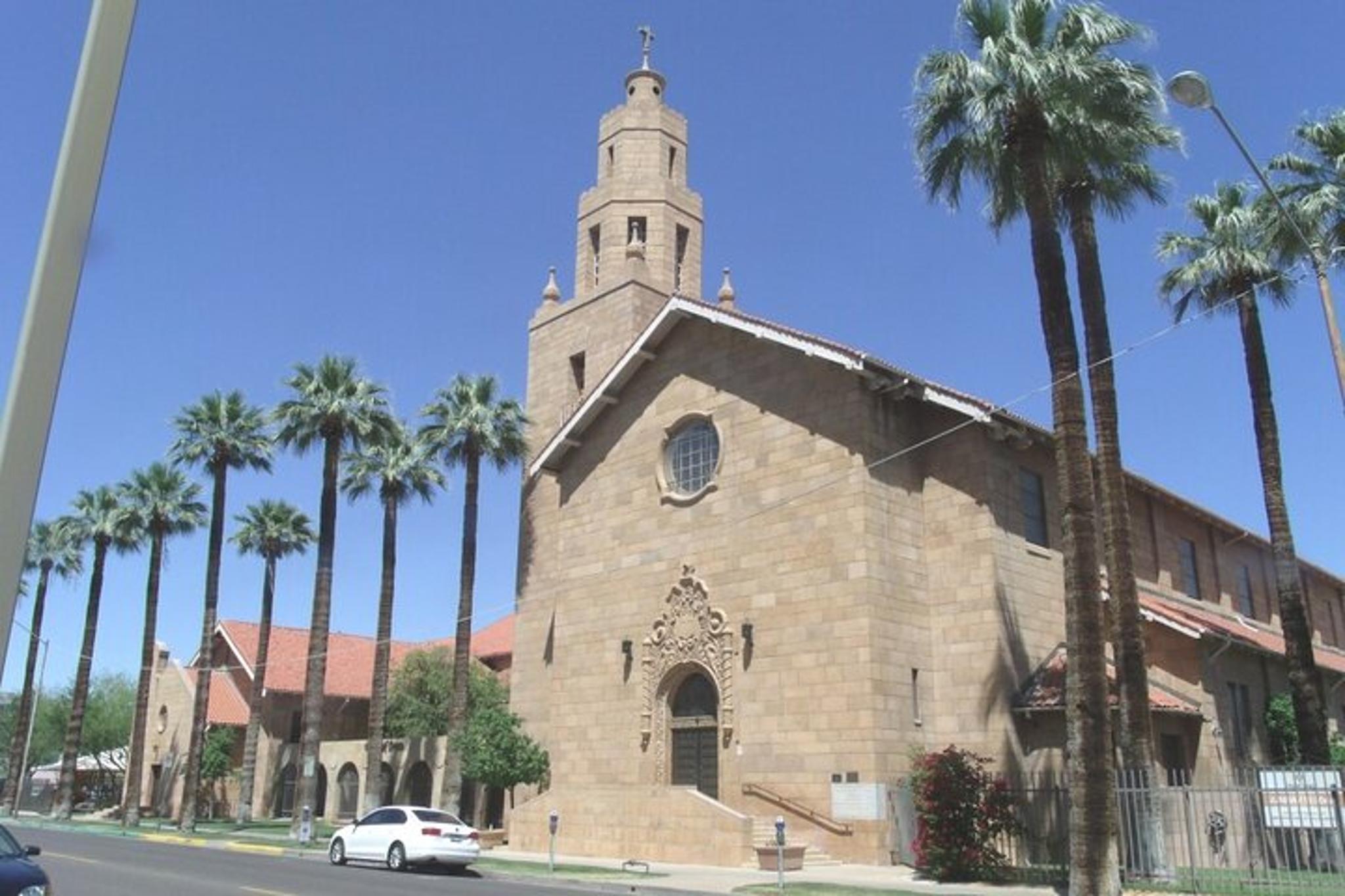 Phoenix Scavenger Hunt: Arizona's Capitol Sights - Image 5