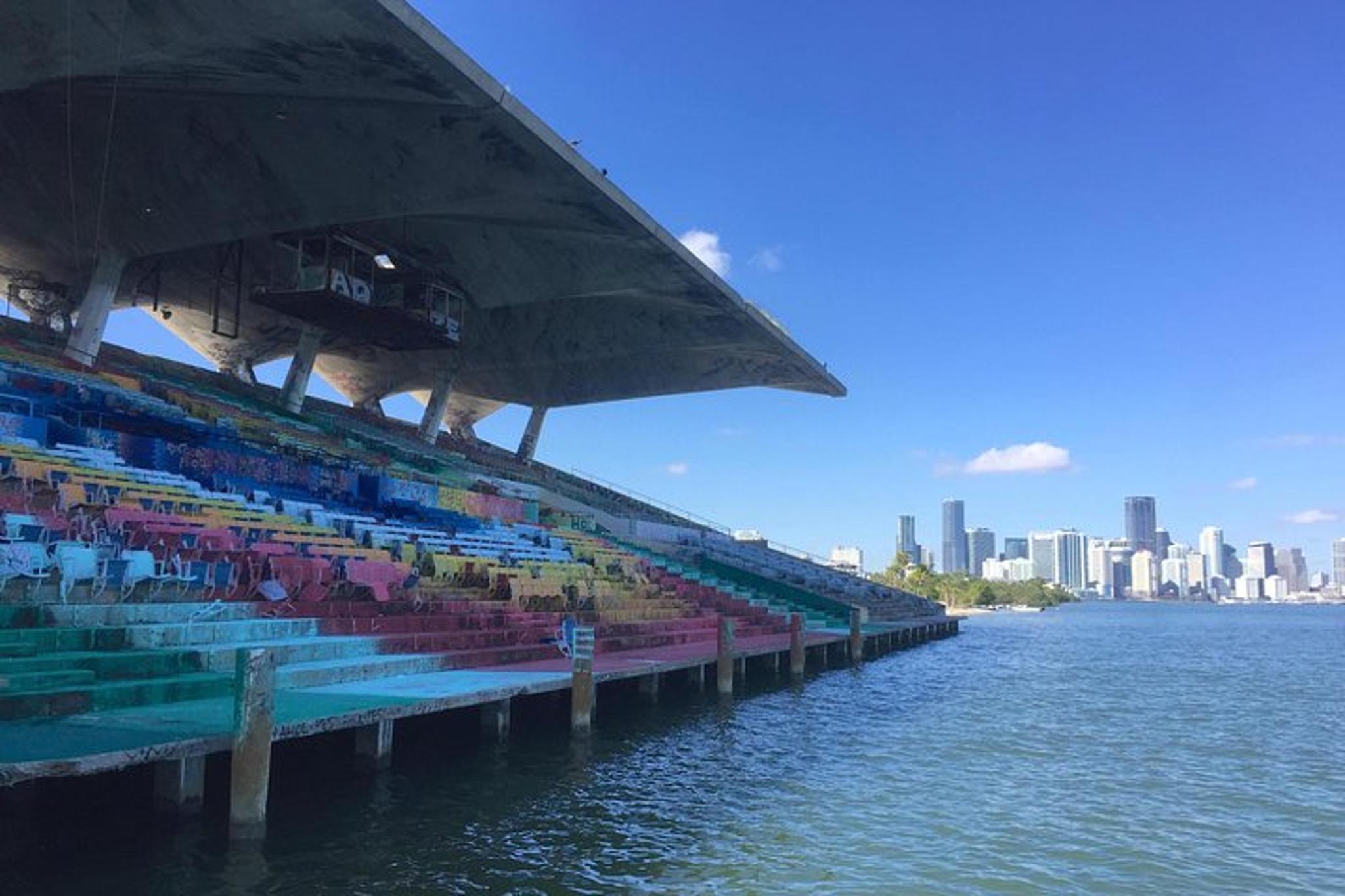Miami Boat Tour to Haulover Sandbar and Raccoon Island - Image 5
