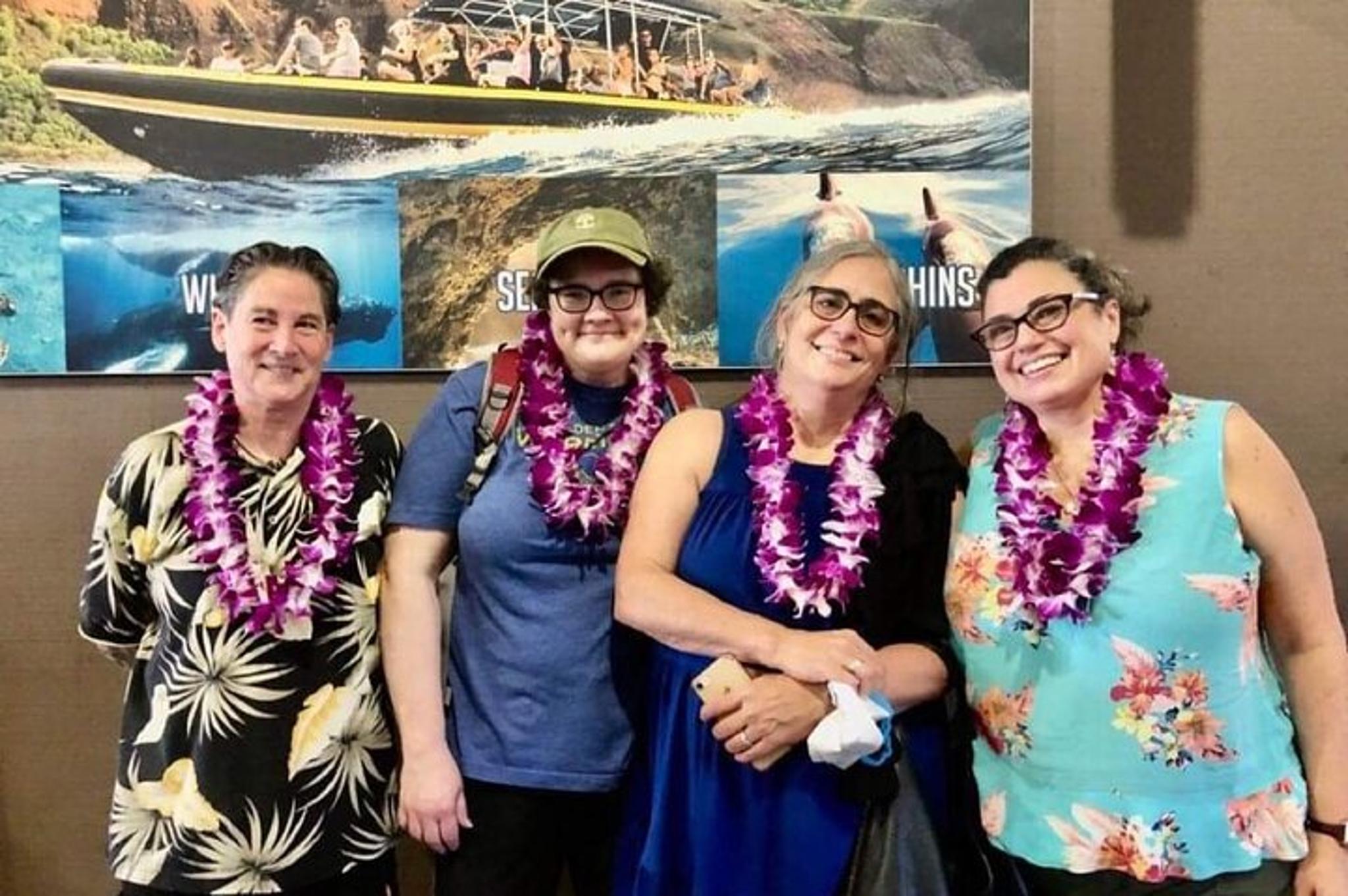 Kauai Lei Greeting at Lihue Airport 15 min - Image 6