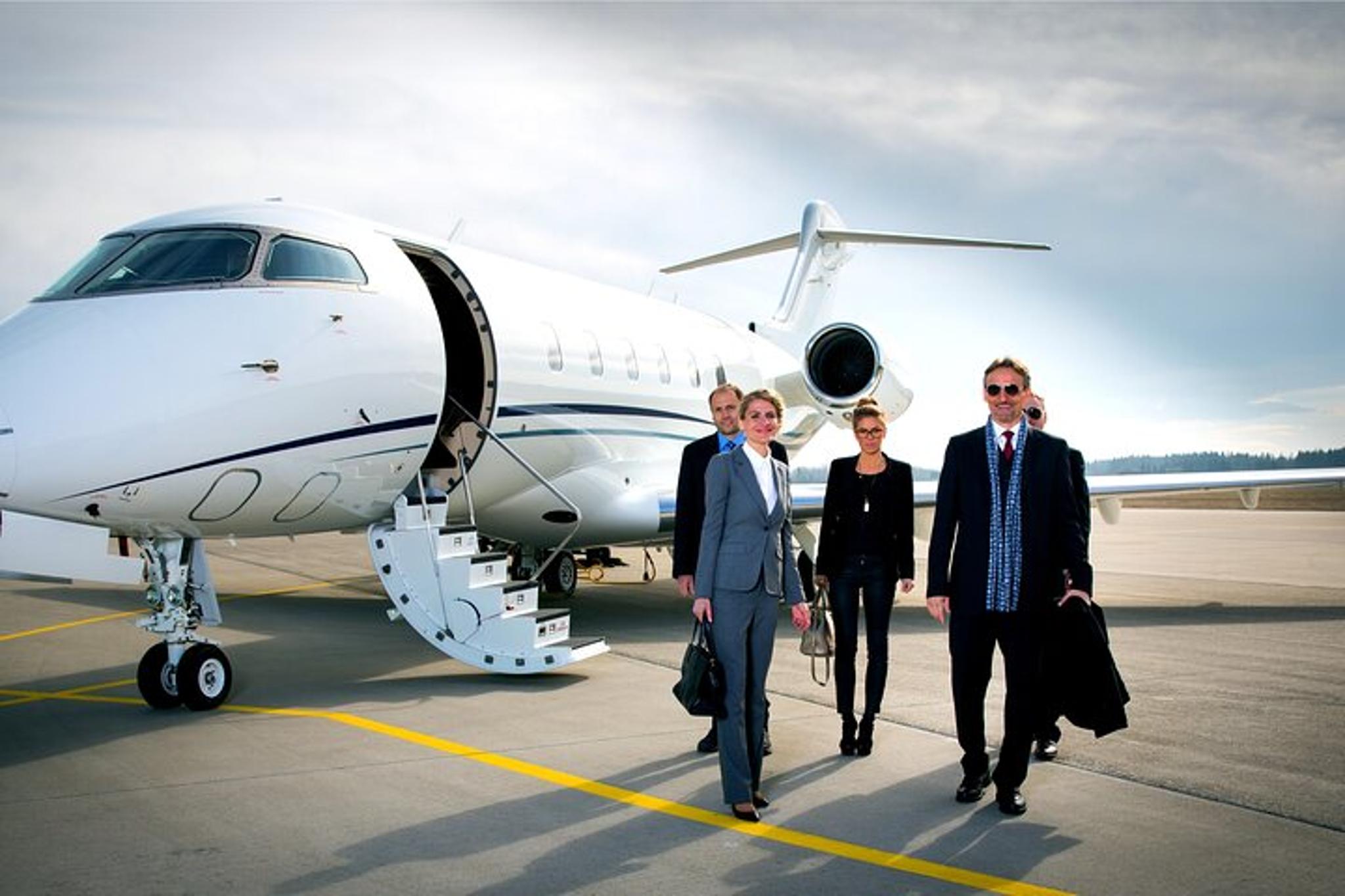 Vienna Private Airport Transfer - Image 3