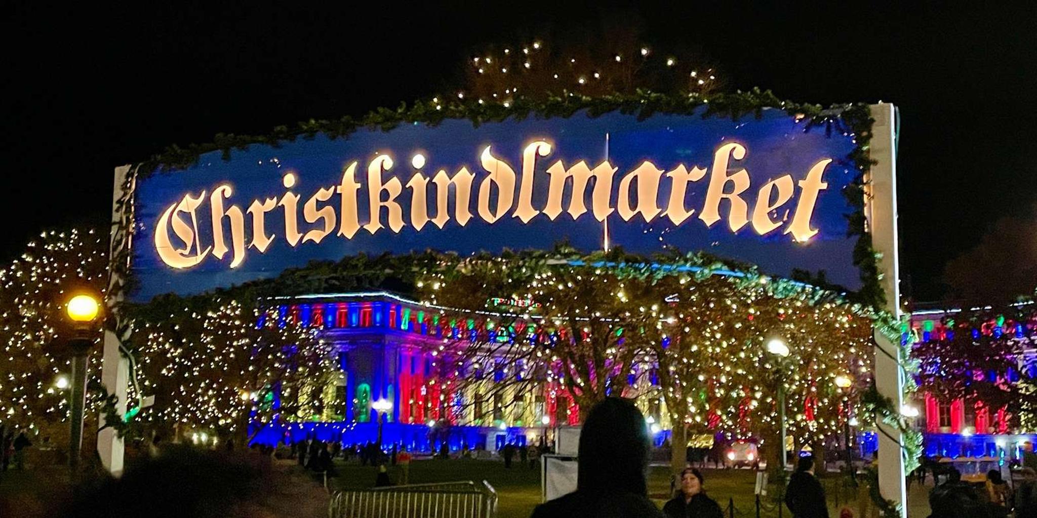 Denver Holiday Lights & History Walking Tour - Image 2