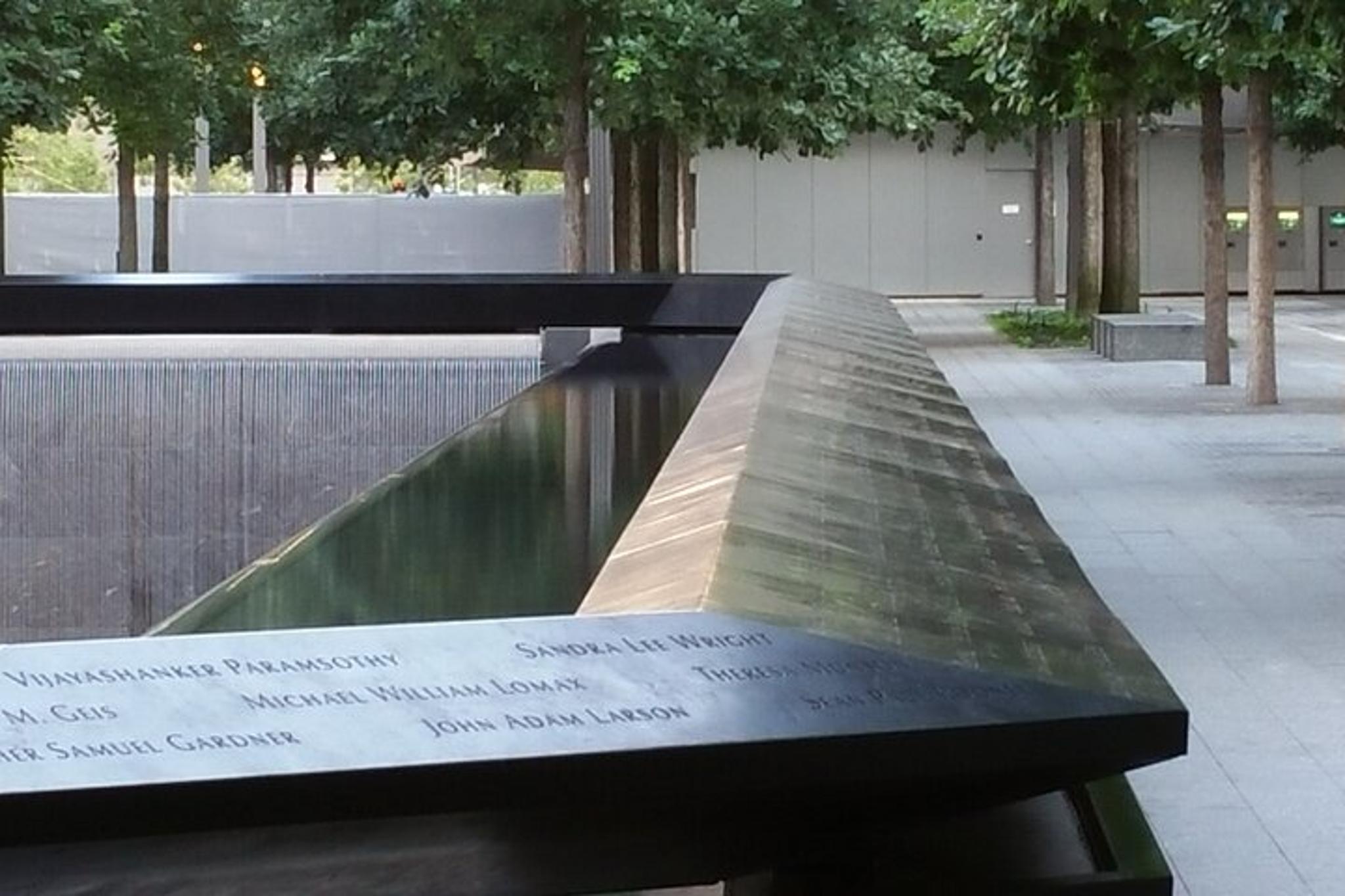 New York City 9/11 Memorial Walking Tour - Image 5