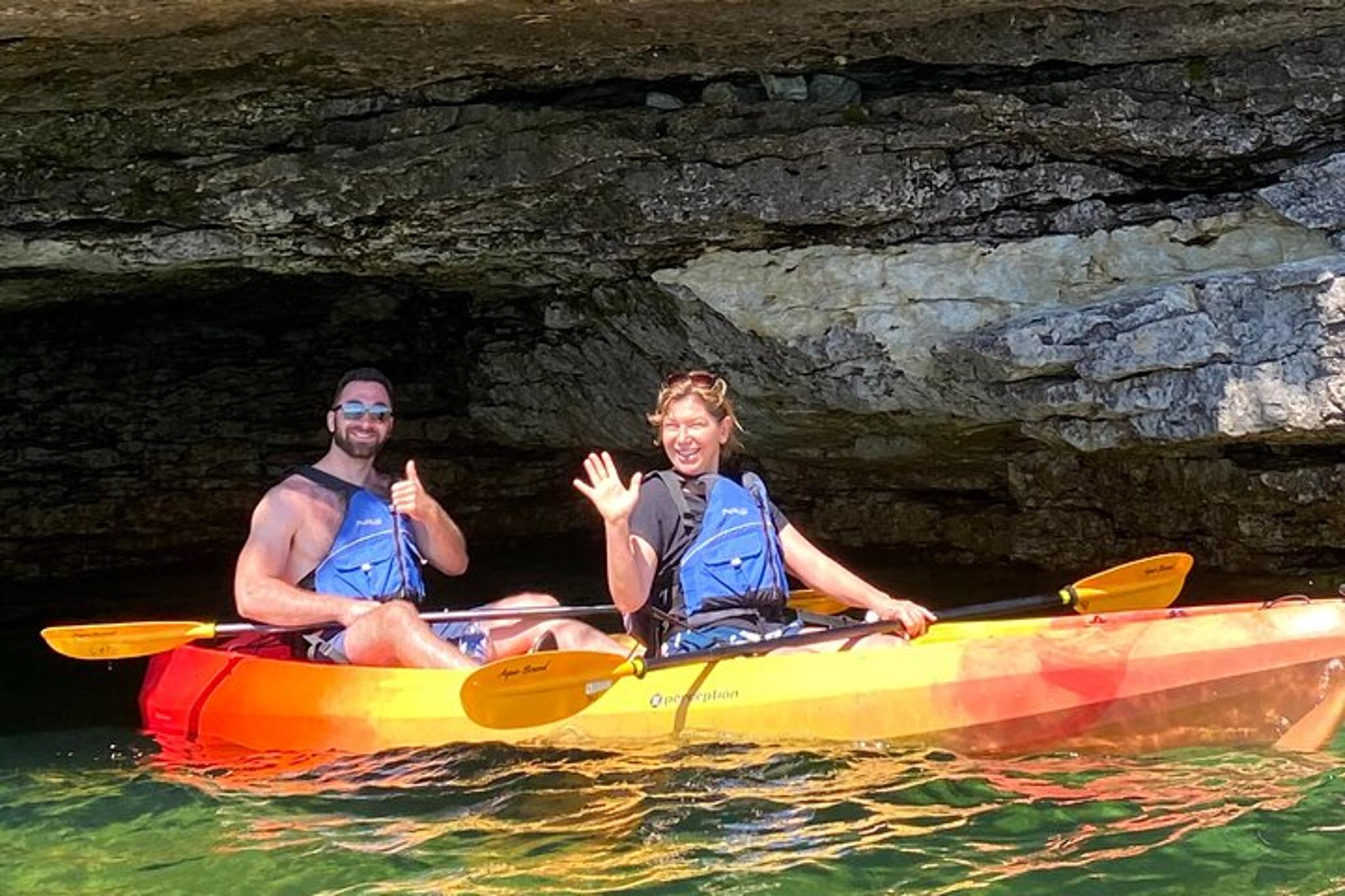Cave Point Kayak Tour - Image 5