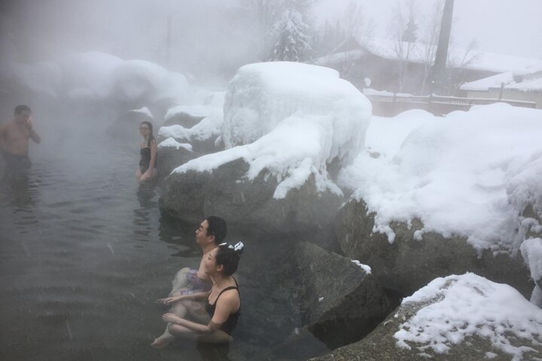 Fairbanks Chena Hot Springs Tour with Free Photo - Image 3