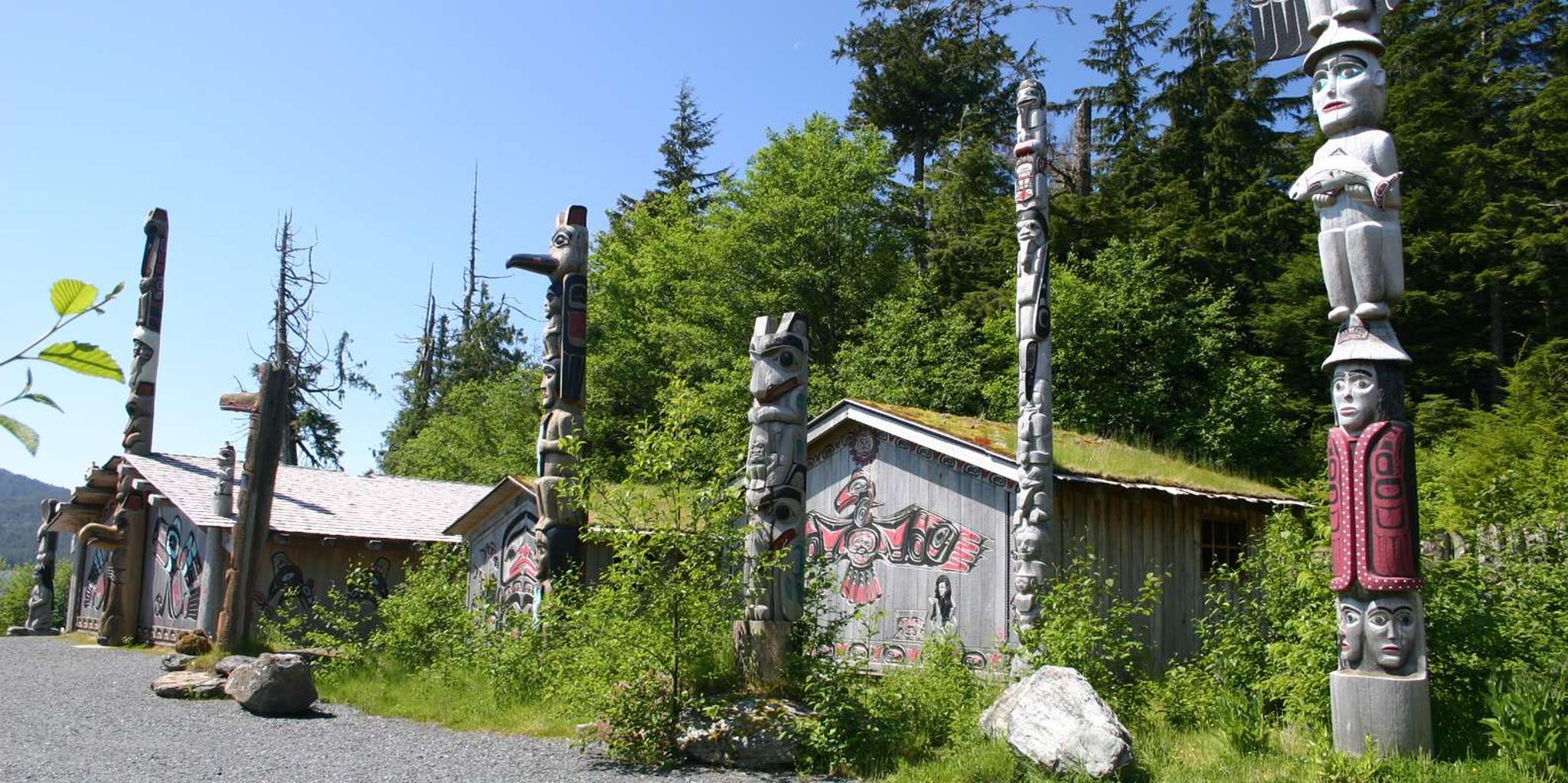 Ketchikan Totem and Wildlife Cable Car Tour - Image 2