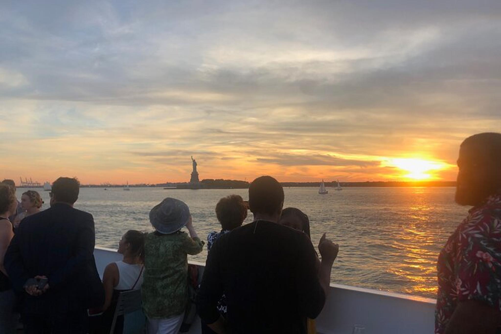 New York Statue of Liberty Sightseeing Cruise - Image 4