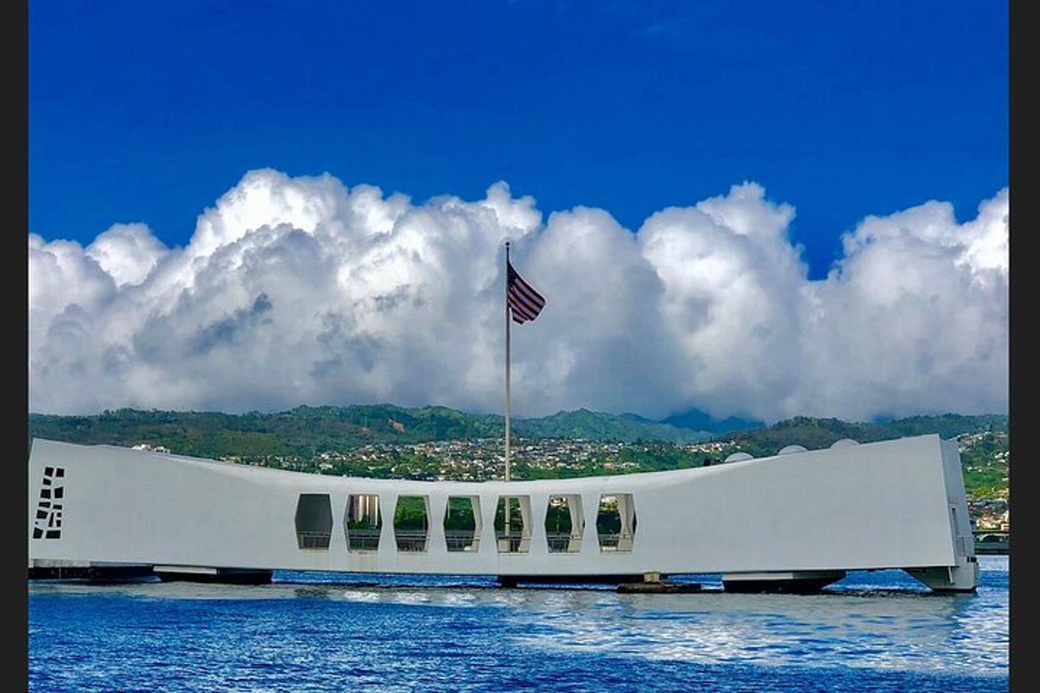 Oahu Pearl Harbor USS Arizona Memorial Tour 4 hr