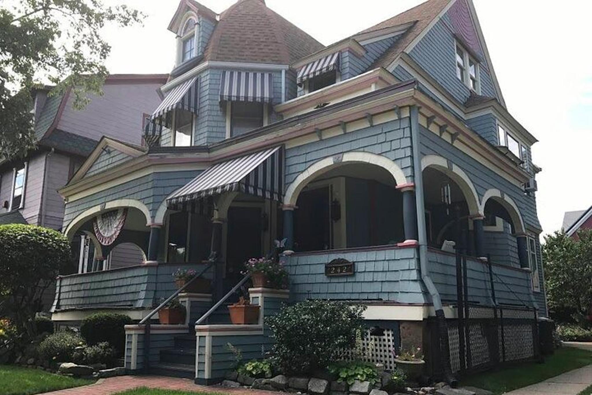 Brooklyn Victorian Flatbush Private Tour 2 hr - Image 5