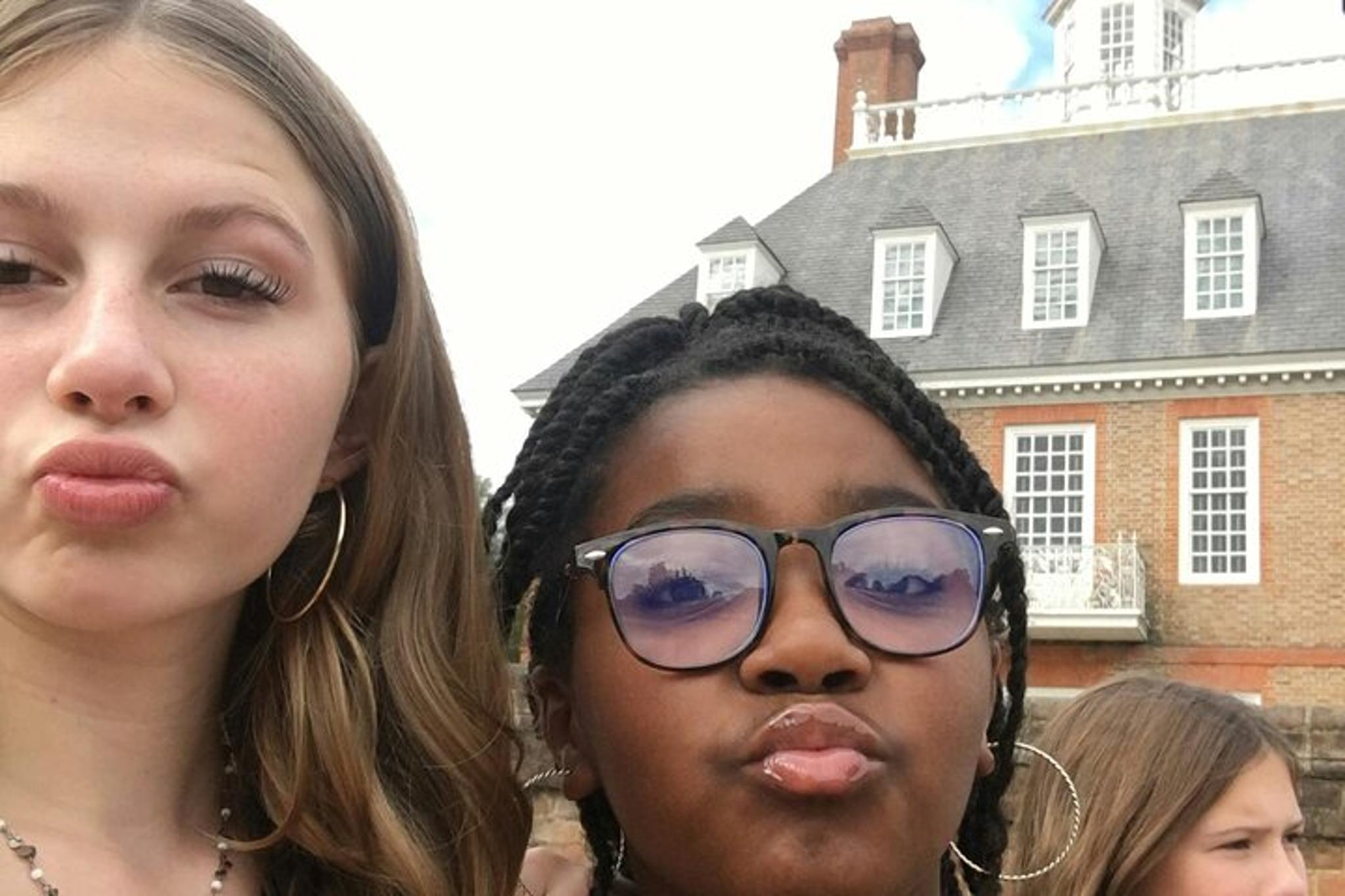 Williamsburg Colonial Exploration Game - Image 2