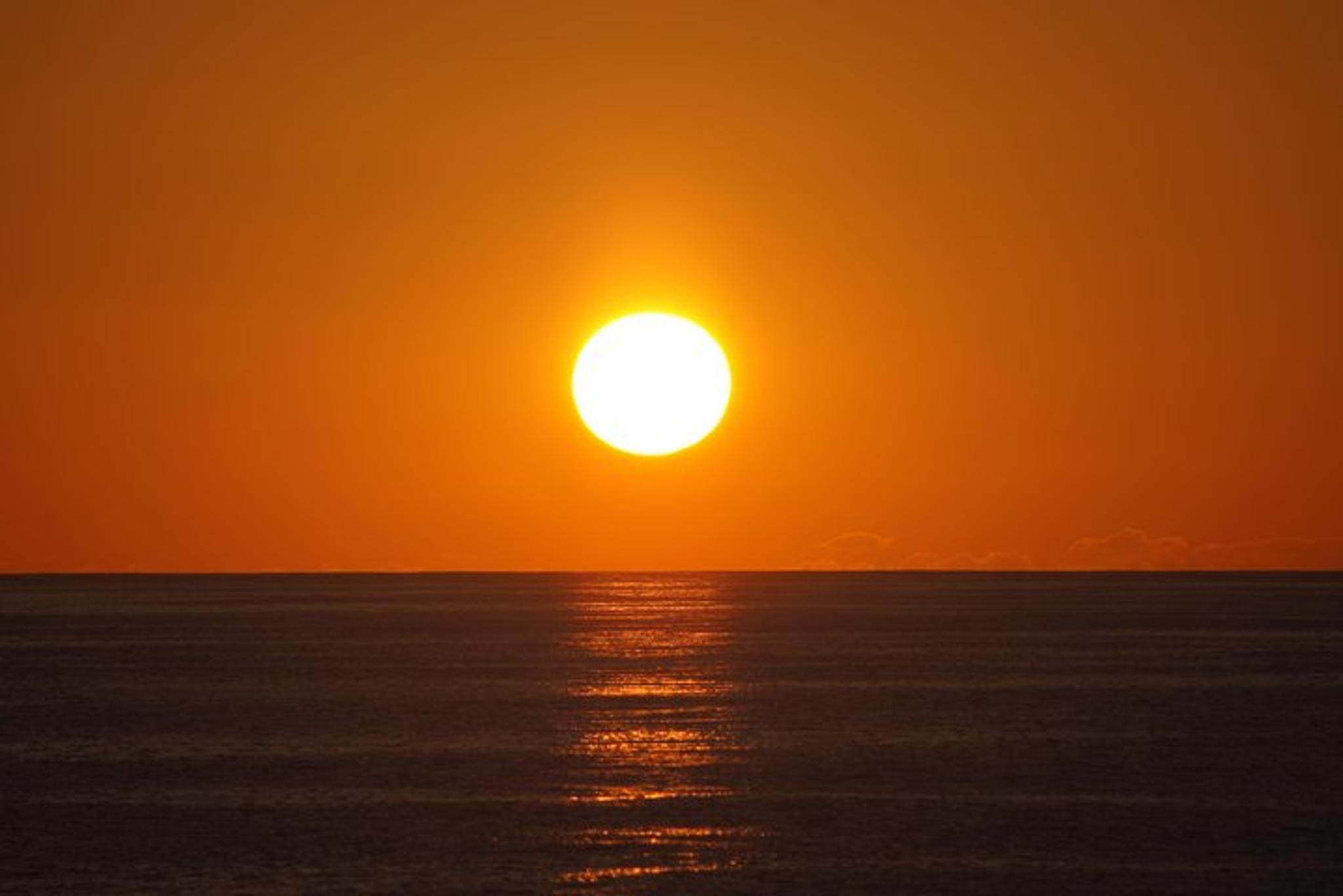 Destin Tiki Boat Sunset Cruise 90 min - Image 3