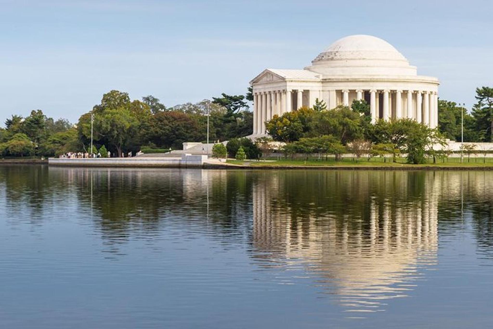 Washington D.C. Monuments Tour
