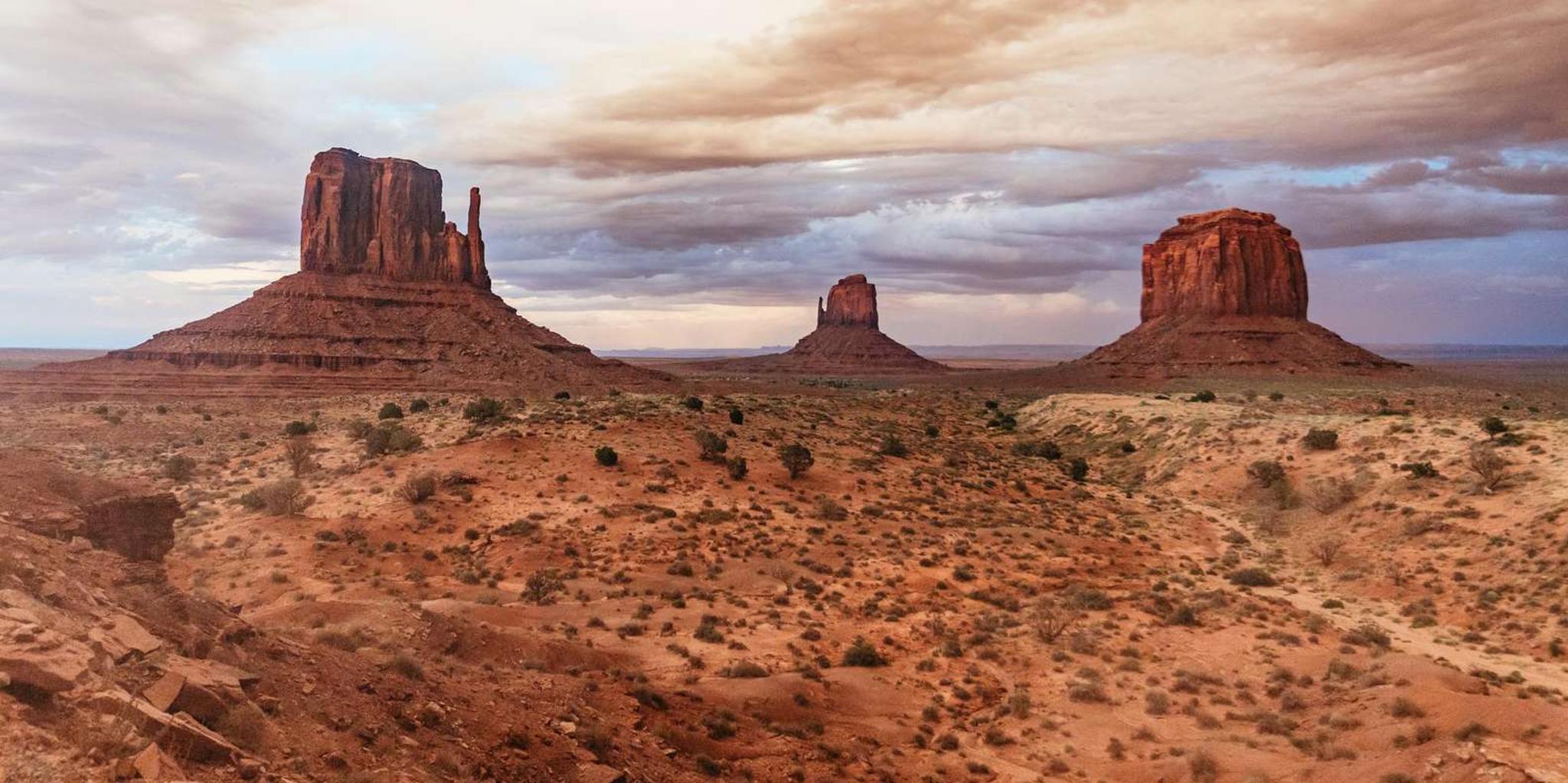 Monument Valley Sunset Tour with Navajo Guide - Image 4