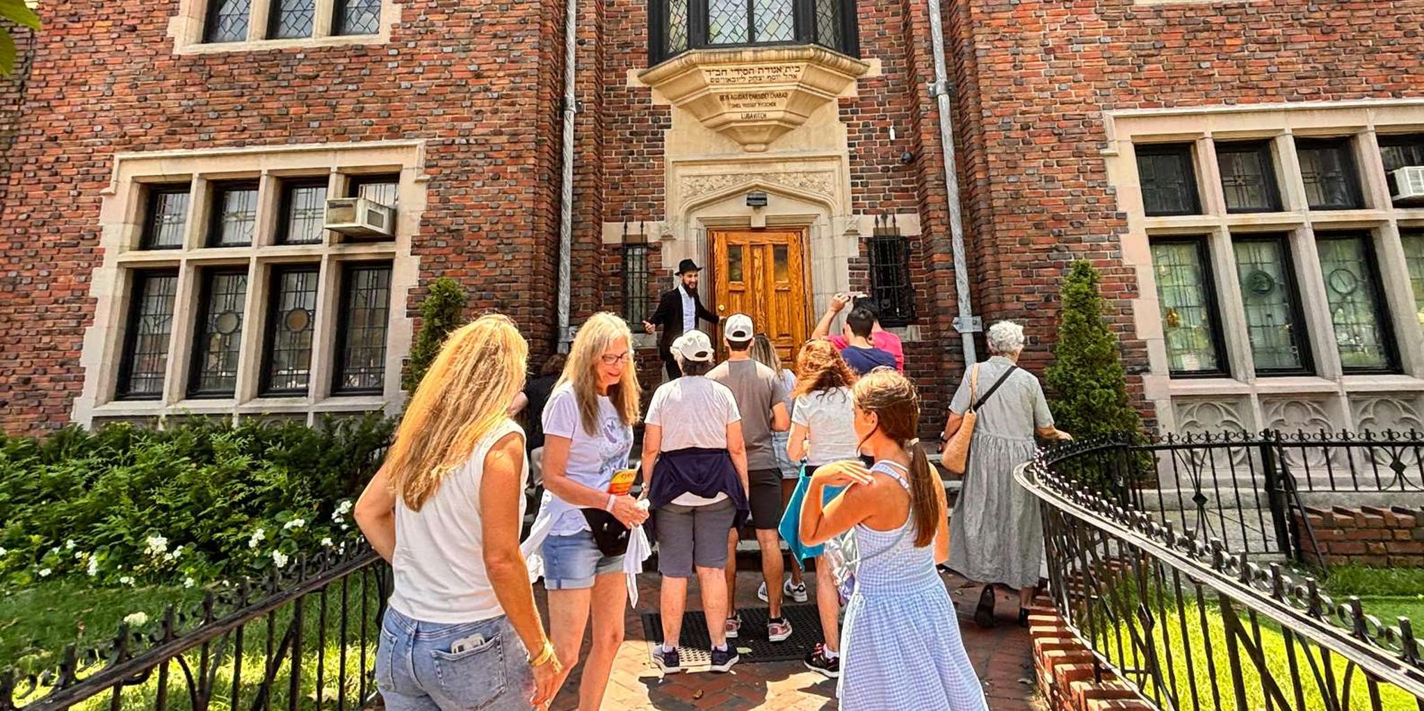 Brooklyn Hasidic Walking Tour