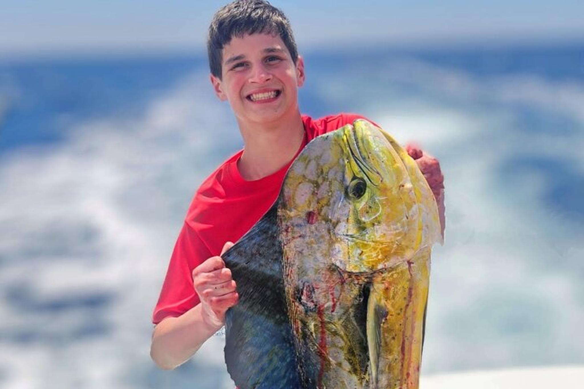 Kona Fishing Charter with Bite Me Sportfishing 4 hr - Image 4