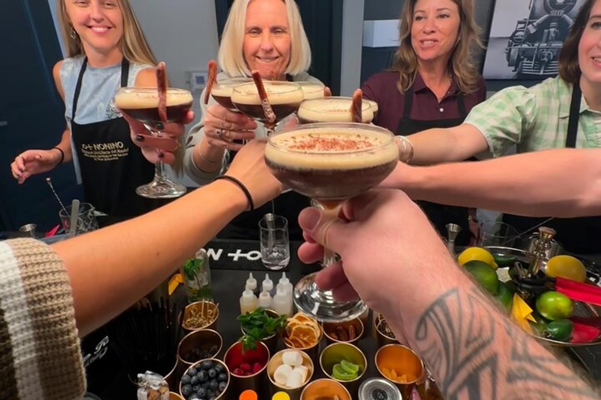 West Palm Beach Cocktail Class Experience - Image 3