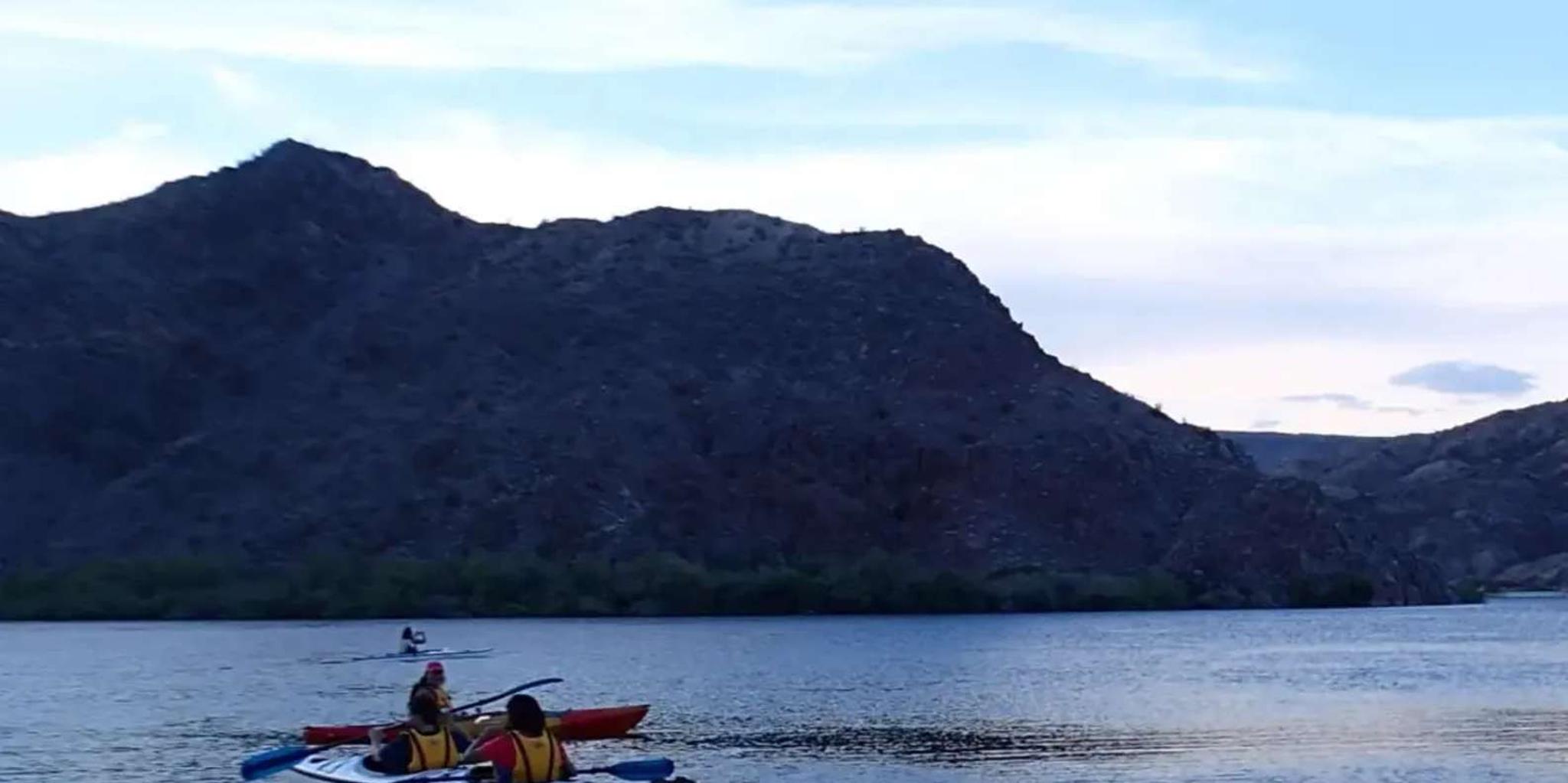 Las Vegas Twilight Paddle Experience - Image 6