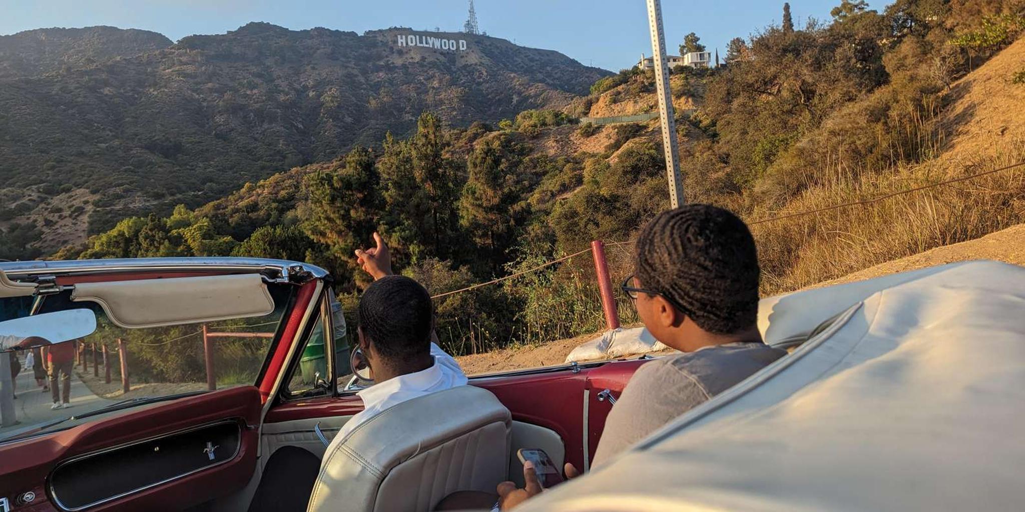 Los Angeles Private Tour in a 1965 Mustang Convertible - Image 5