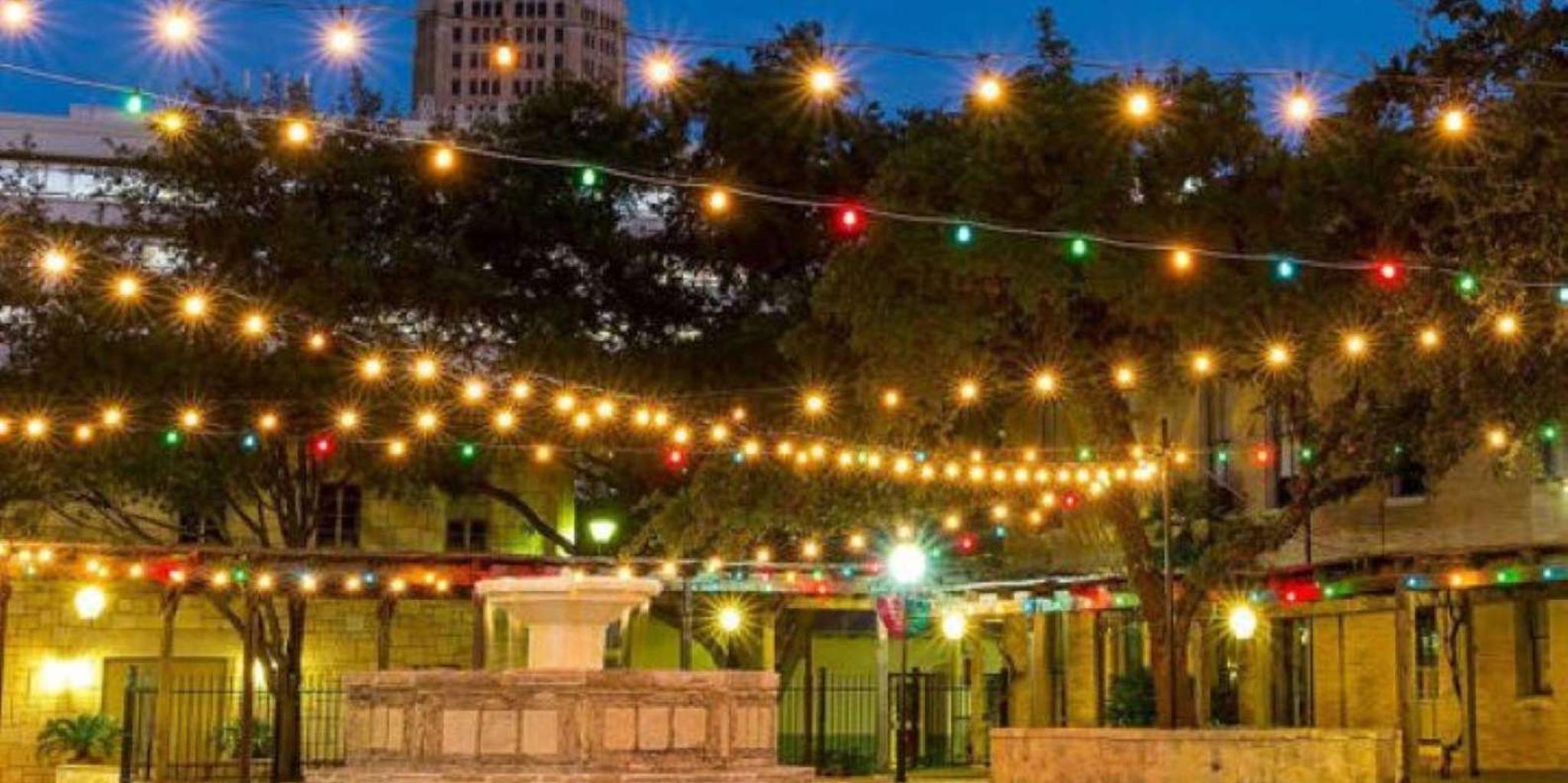 San Antonio Holiday Sights Trolley Tour - Image 4