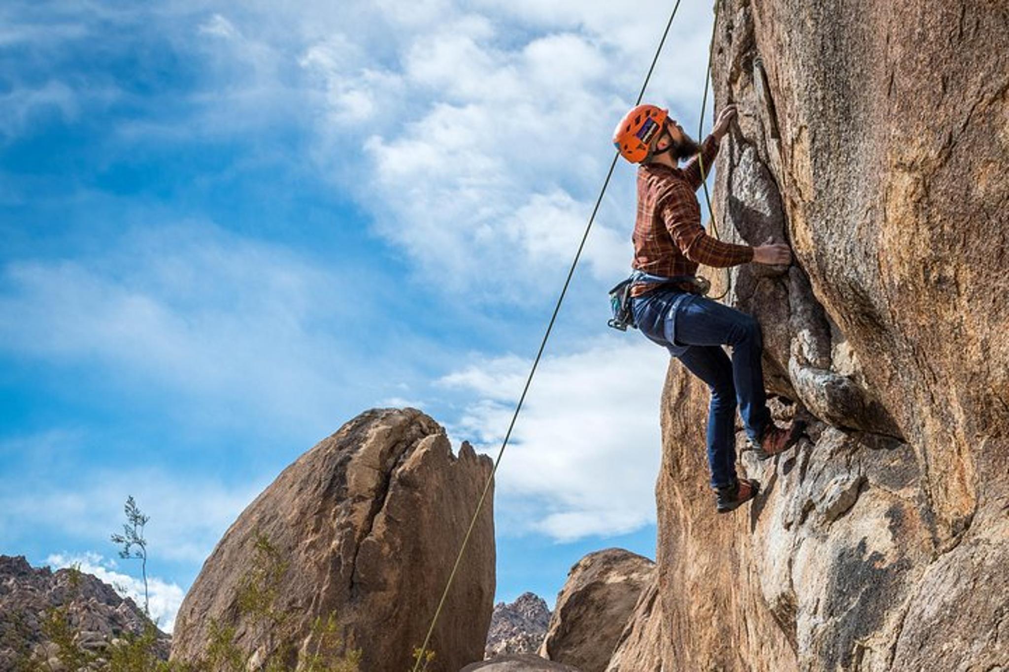 Joshua Tree Rock Climbing Tour 6 Hours - Image 6