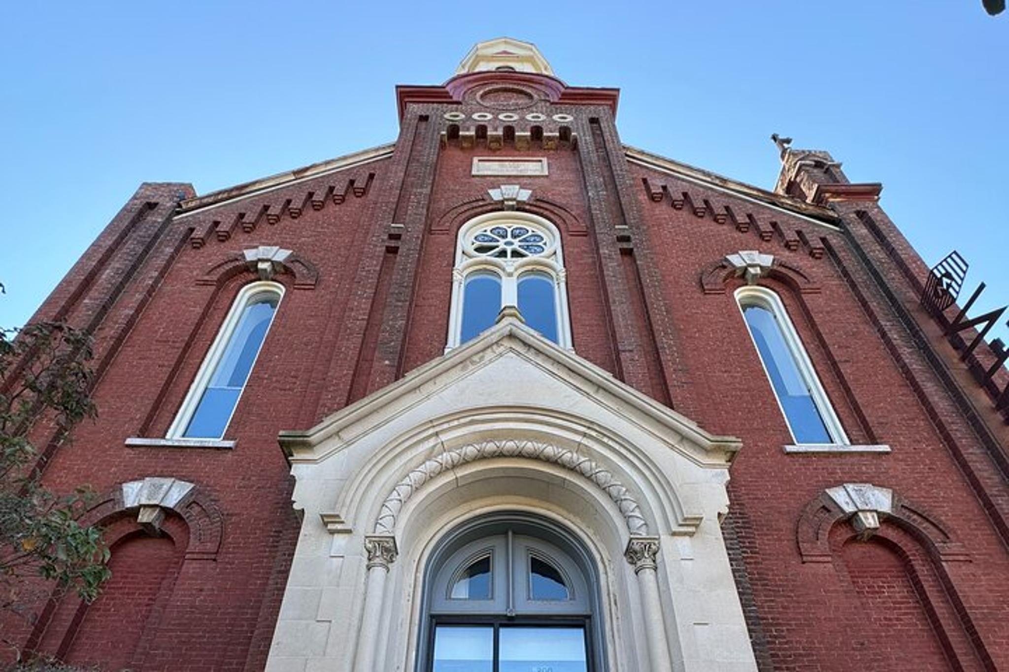 Louisville Sites and Bites Walking Tour - Image 6