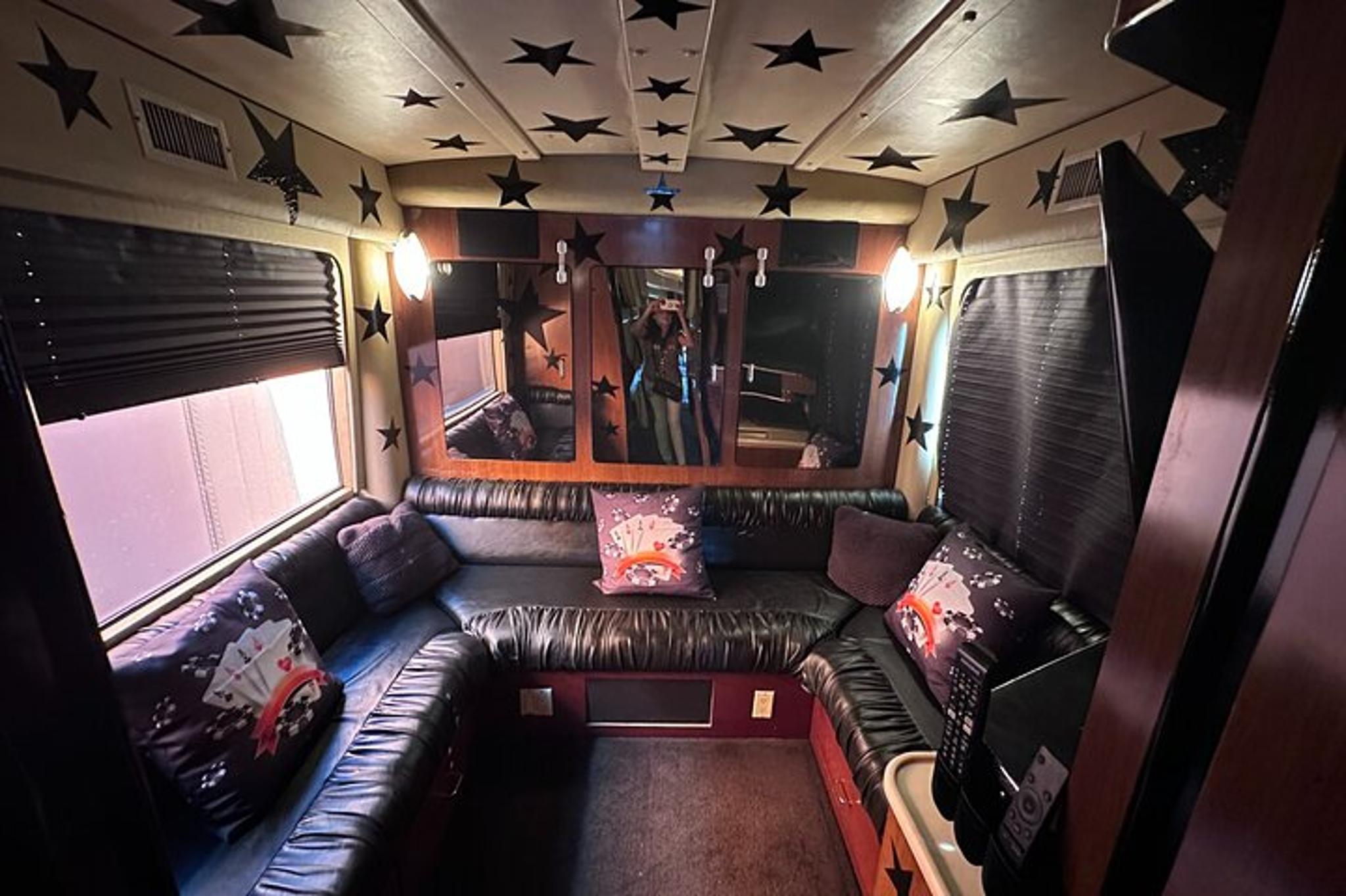 Las Vegas Tour Bus Experience - Image 4