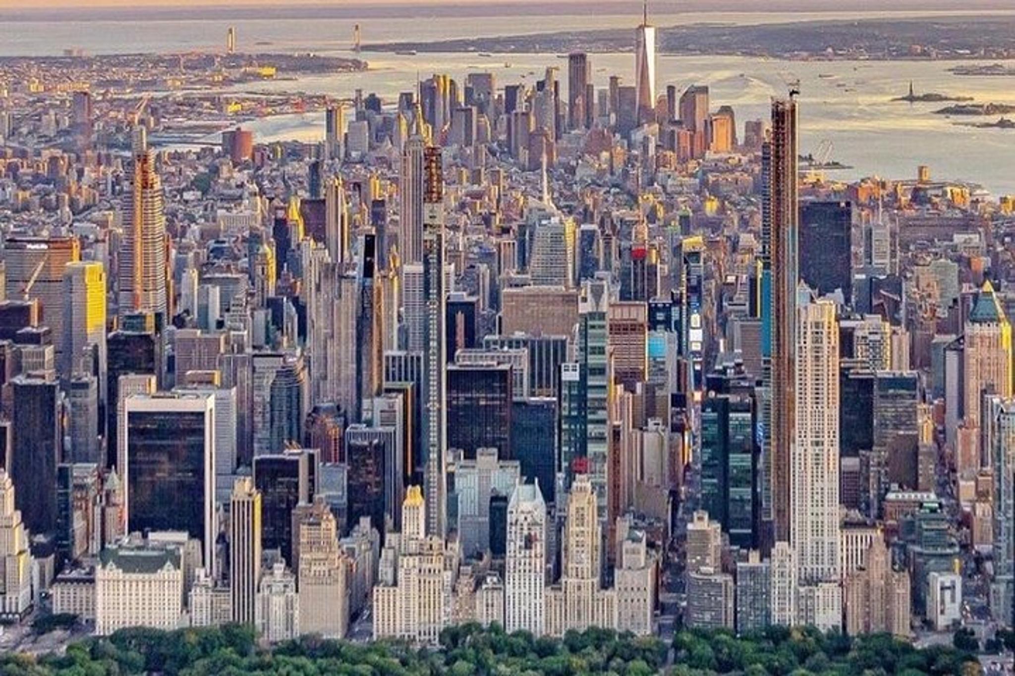 Manhattan Neighborhoods Guided Hike - Image 5