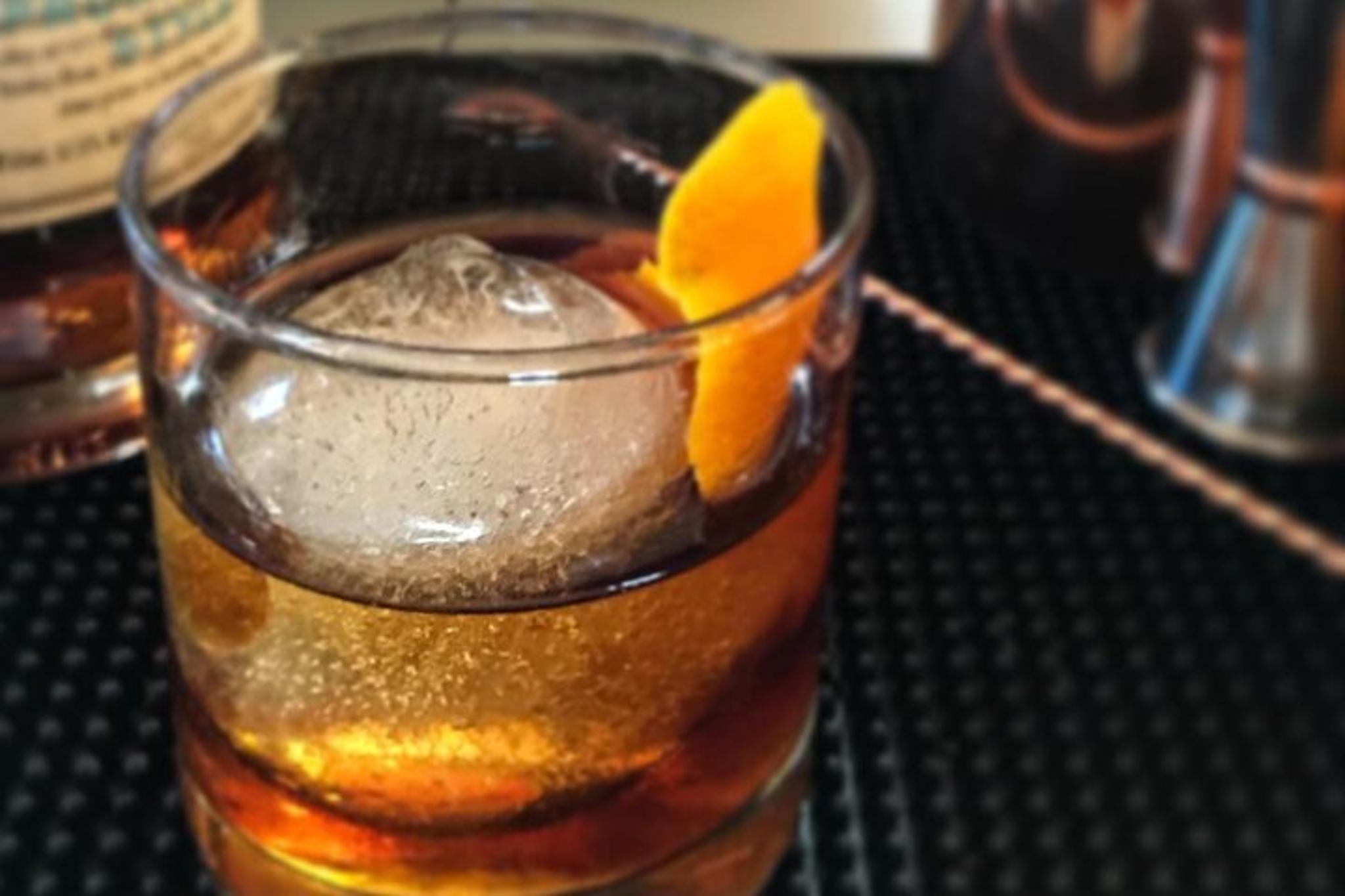 New York Cocktail Class in West Village - Image 2