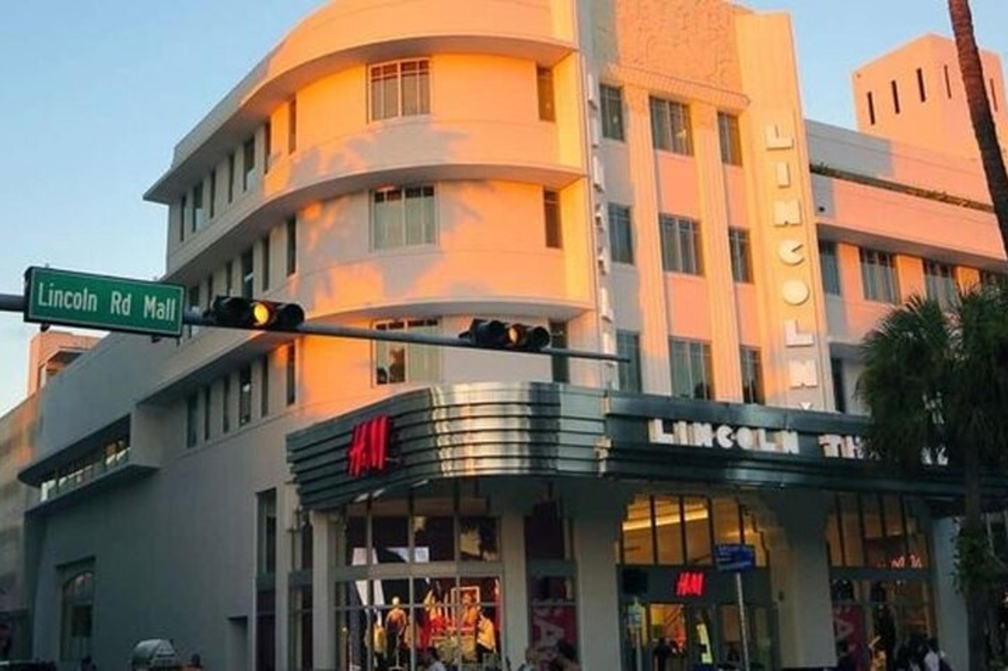 Miami Private Car Tour - Image 3