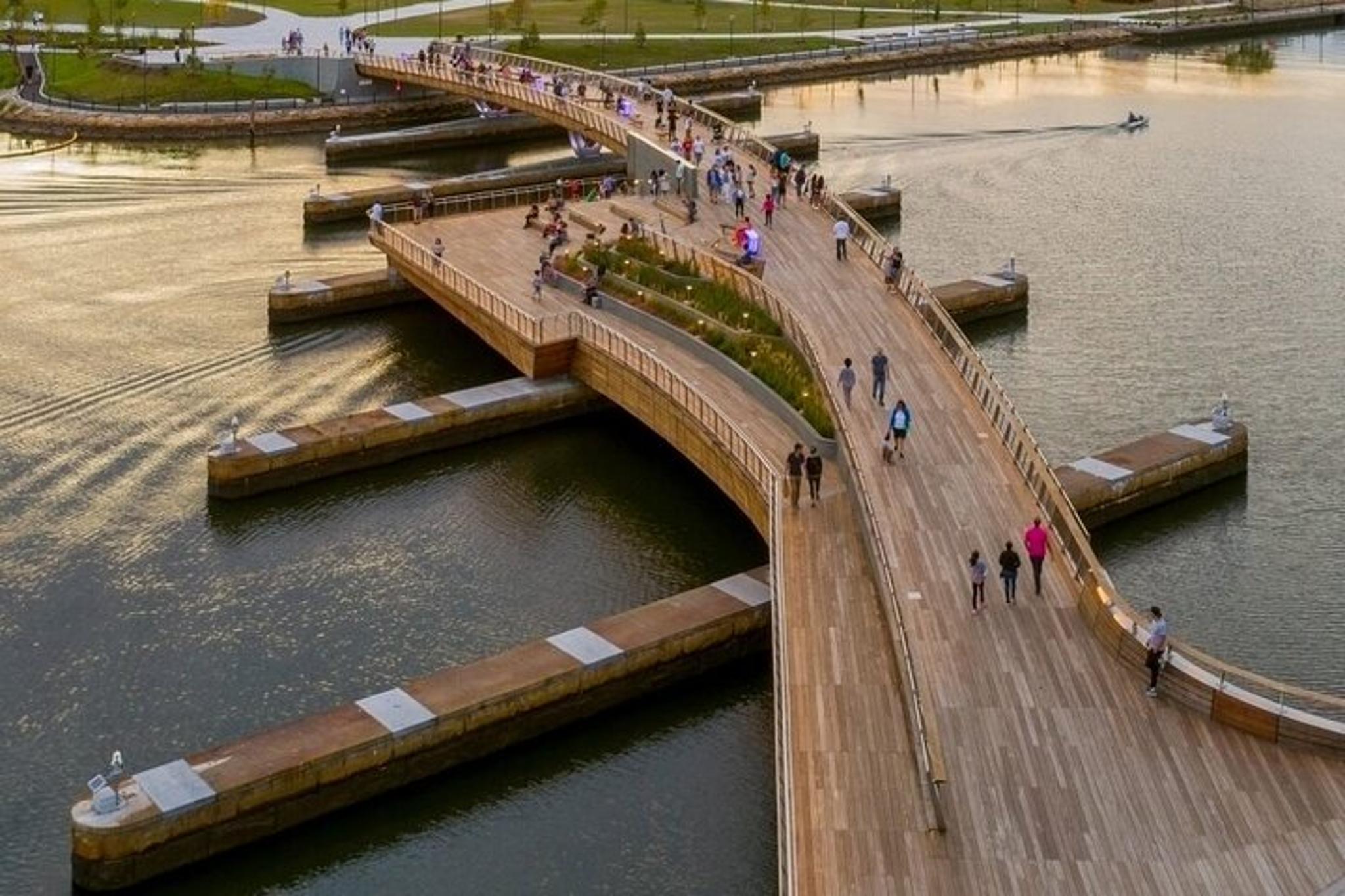 Providence Architecture Boat Tour - Image 3